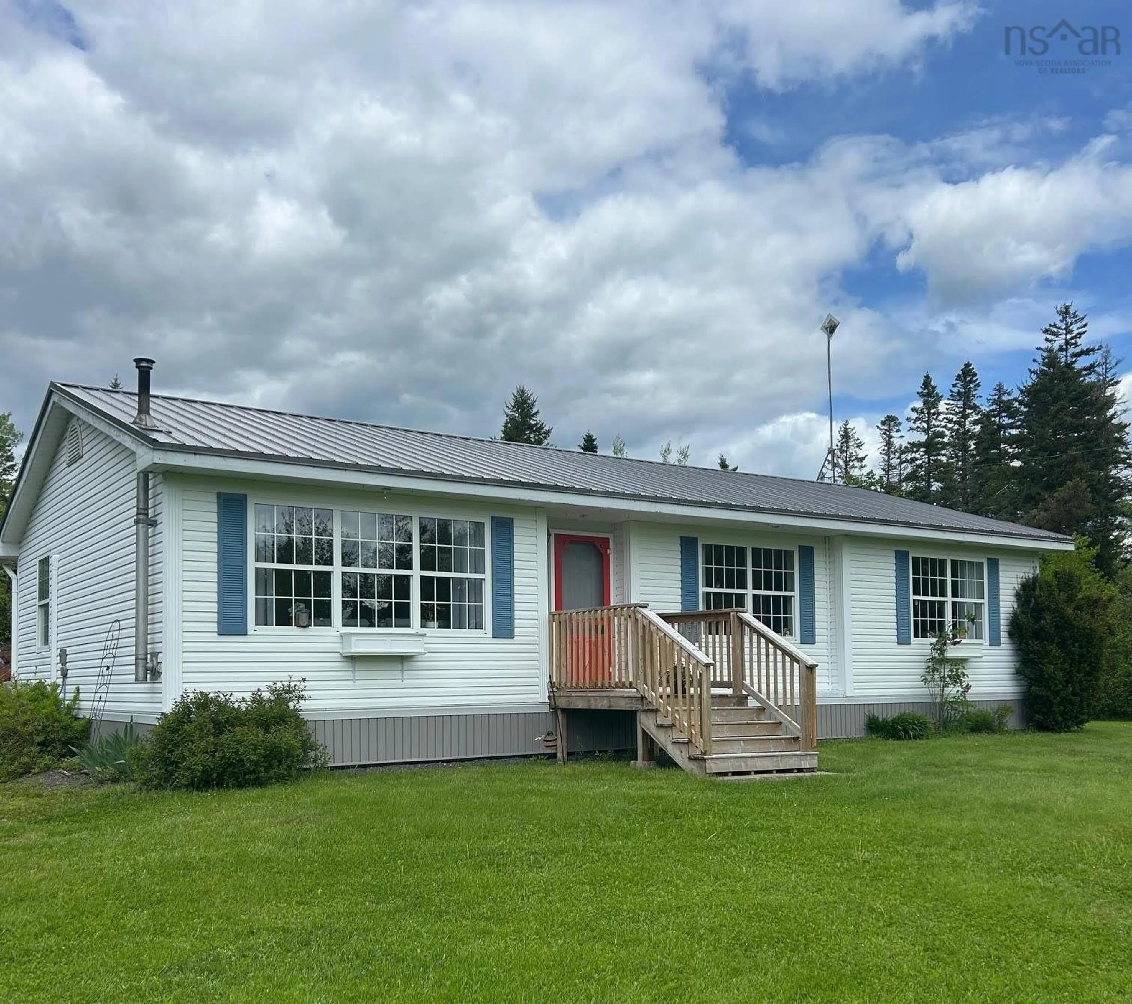 Home with vinyl exterior material, building for 111 Mackay Rd, Millbrook Nova Scotia B0K 2A0