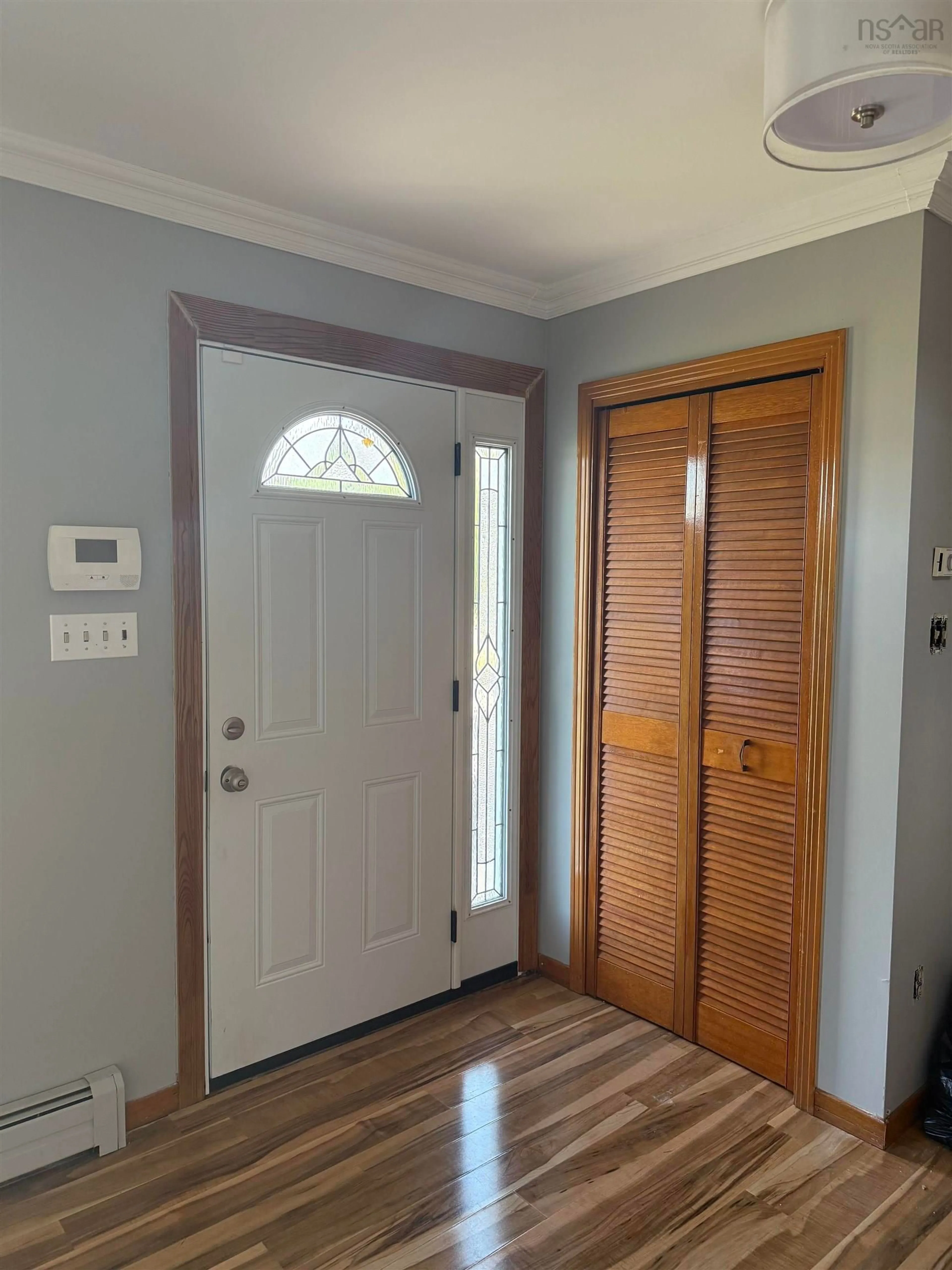 Indoor entryway for 1015 Upper Prince St, Sydney Nova Scotia B1P 5P3