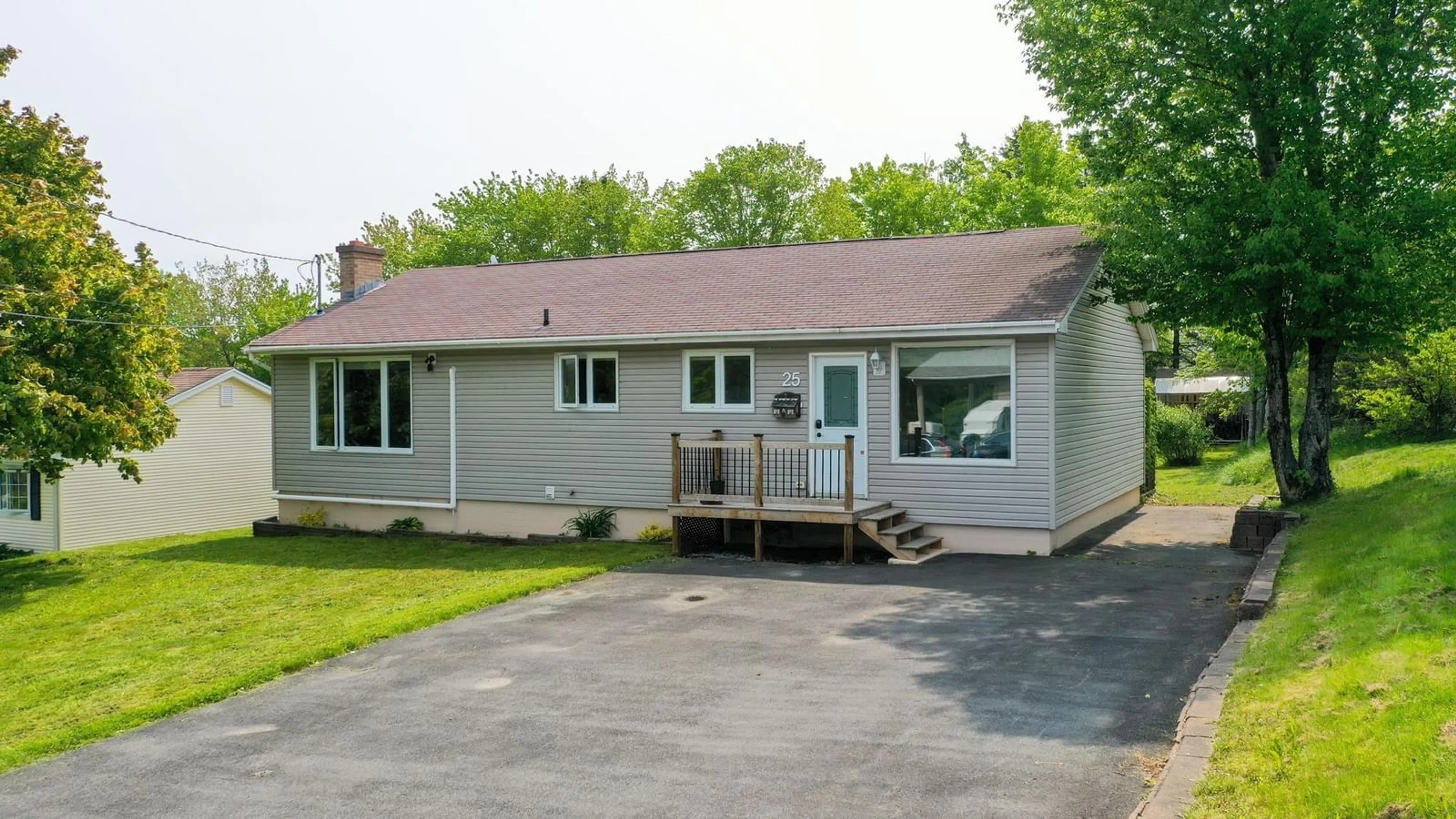 Unknown for 25 Laurie Dr, Lower Sackville Nova Scotia B4E 1G1