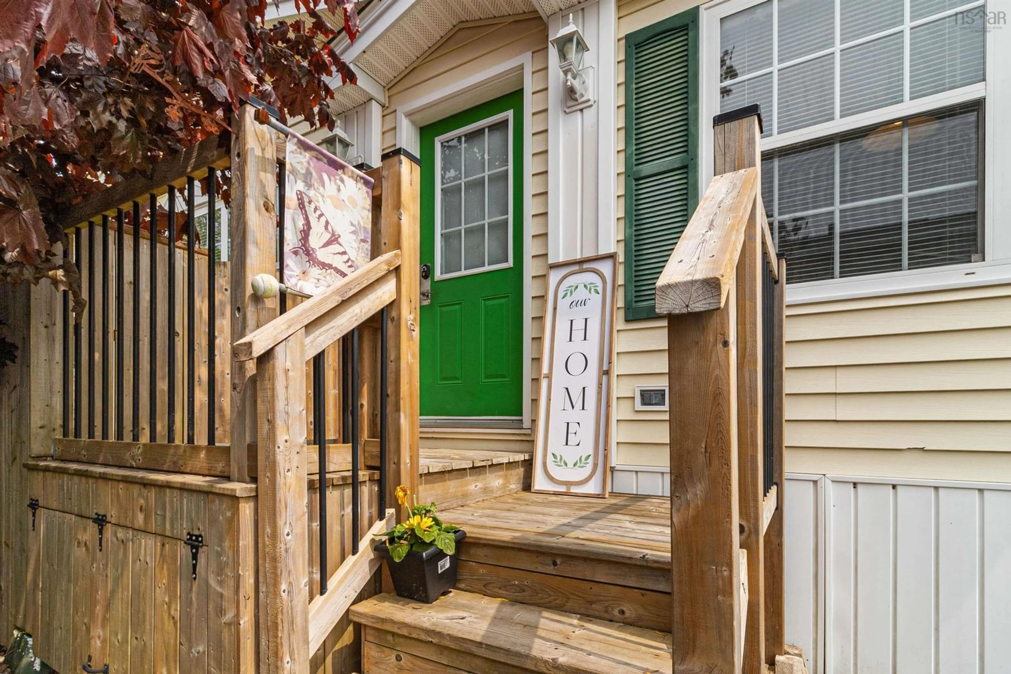 Indoor entryway for 41 Earleton Ave, Dartmouth Nova Scotia B2Y 2A6