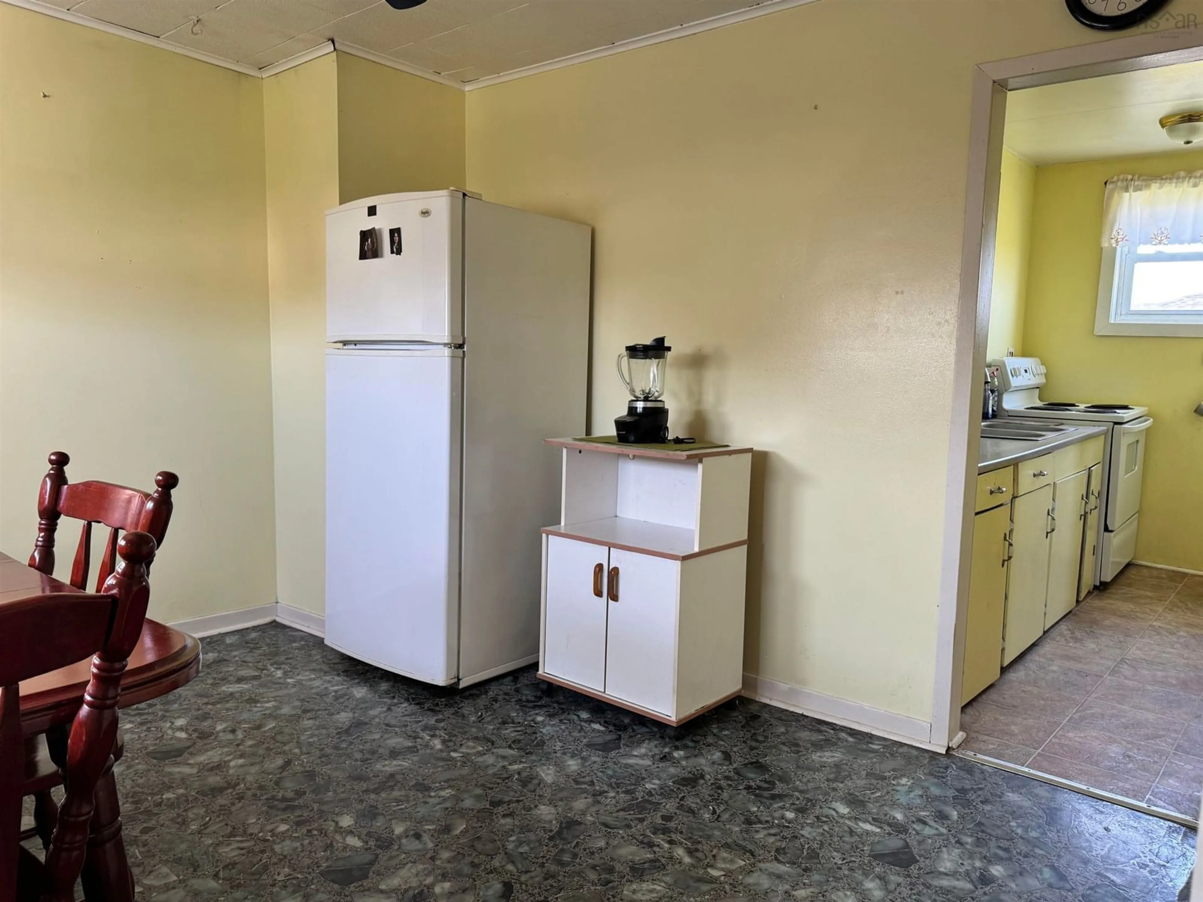 Standard kitchen, unknown for 18 Denver St, Glace Bay Nova Scotia B1A 4P8