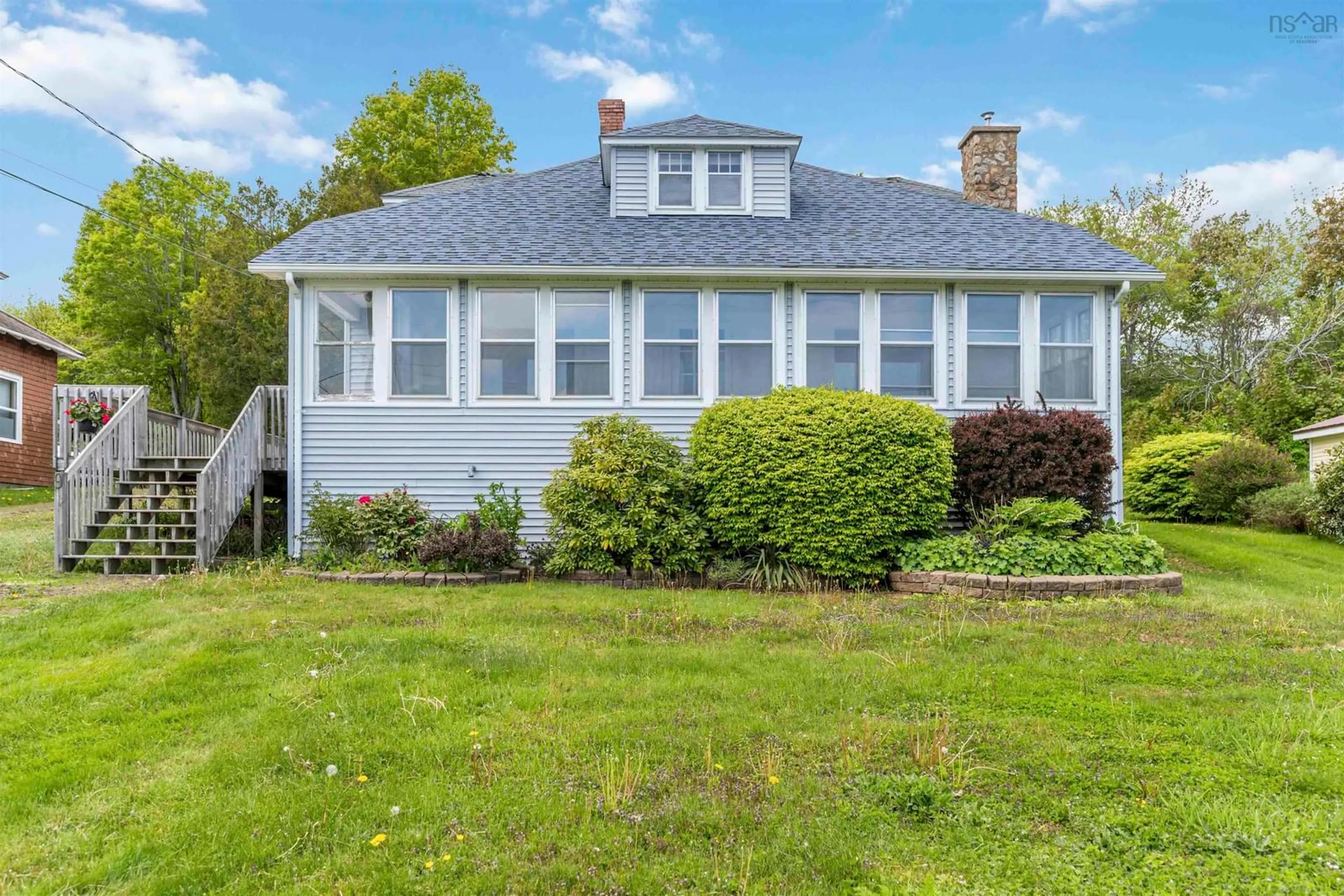 Home with vinyl exterior material, water/lake/river/ocean view for 9 Shore Rd, Digby Nova Scotia B0V 1A0