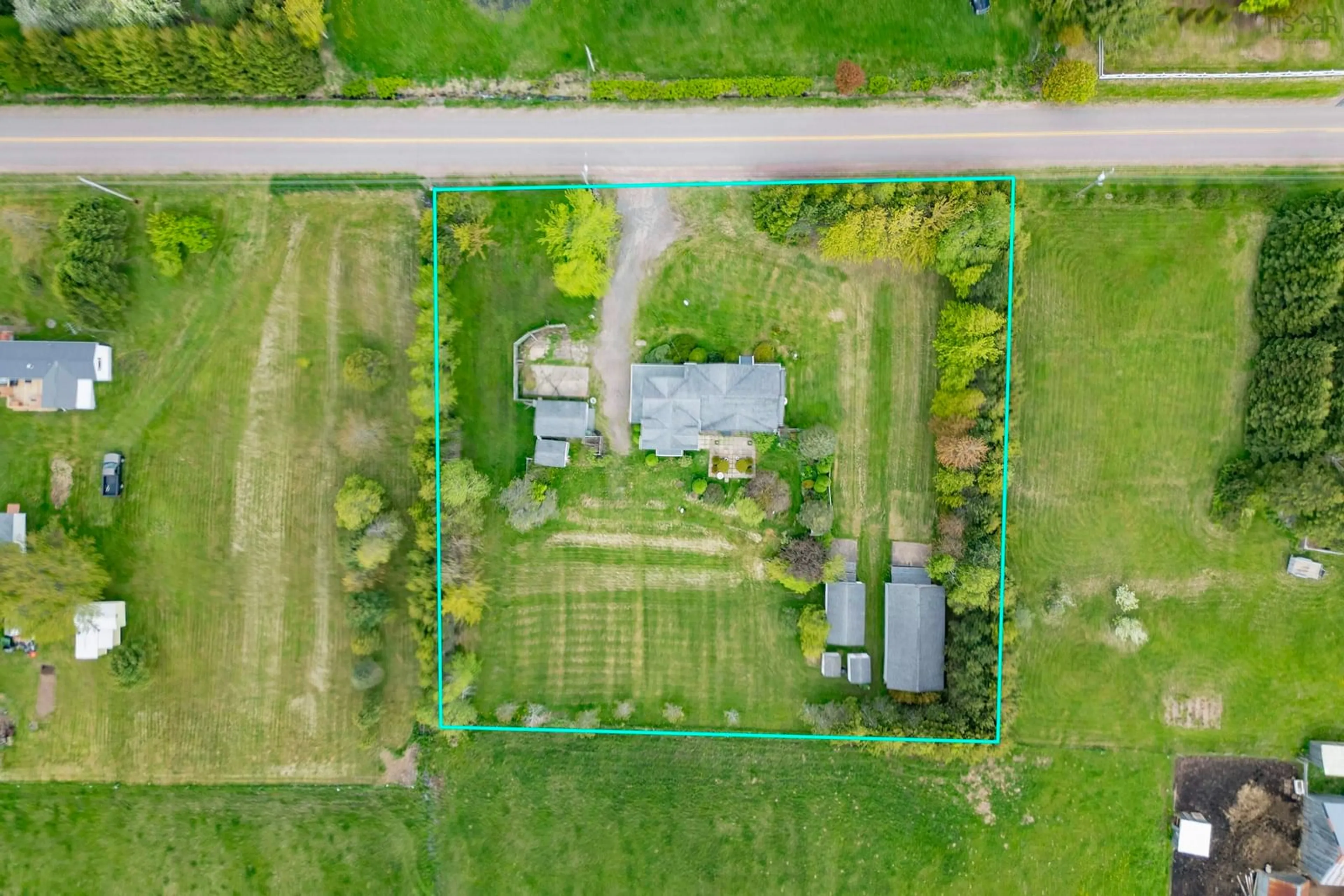 A pic from outside/outdoor area/front of a property/back of a property/a pic from drone, building for 1660 Fort Lawrence Rd, Fort Lawrence Nova Scotia B4H 3Y5