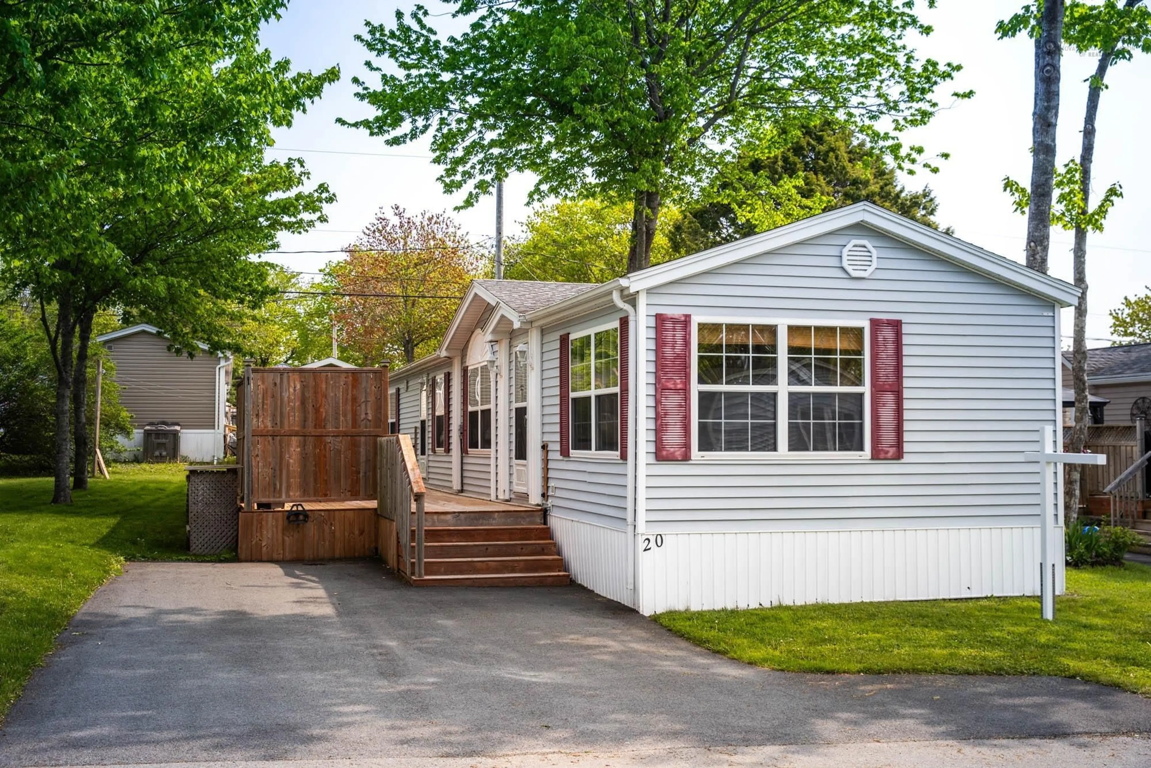 Home with vinyl exterior material, street for 20 Seventh St, Lucasville Nova Scotia B4B 1R6
