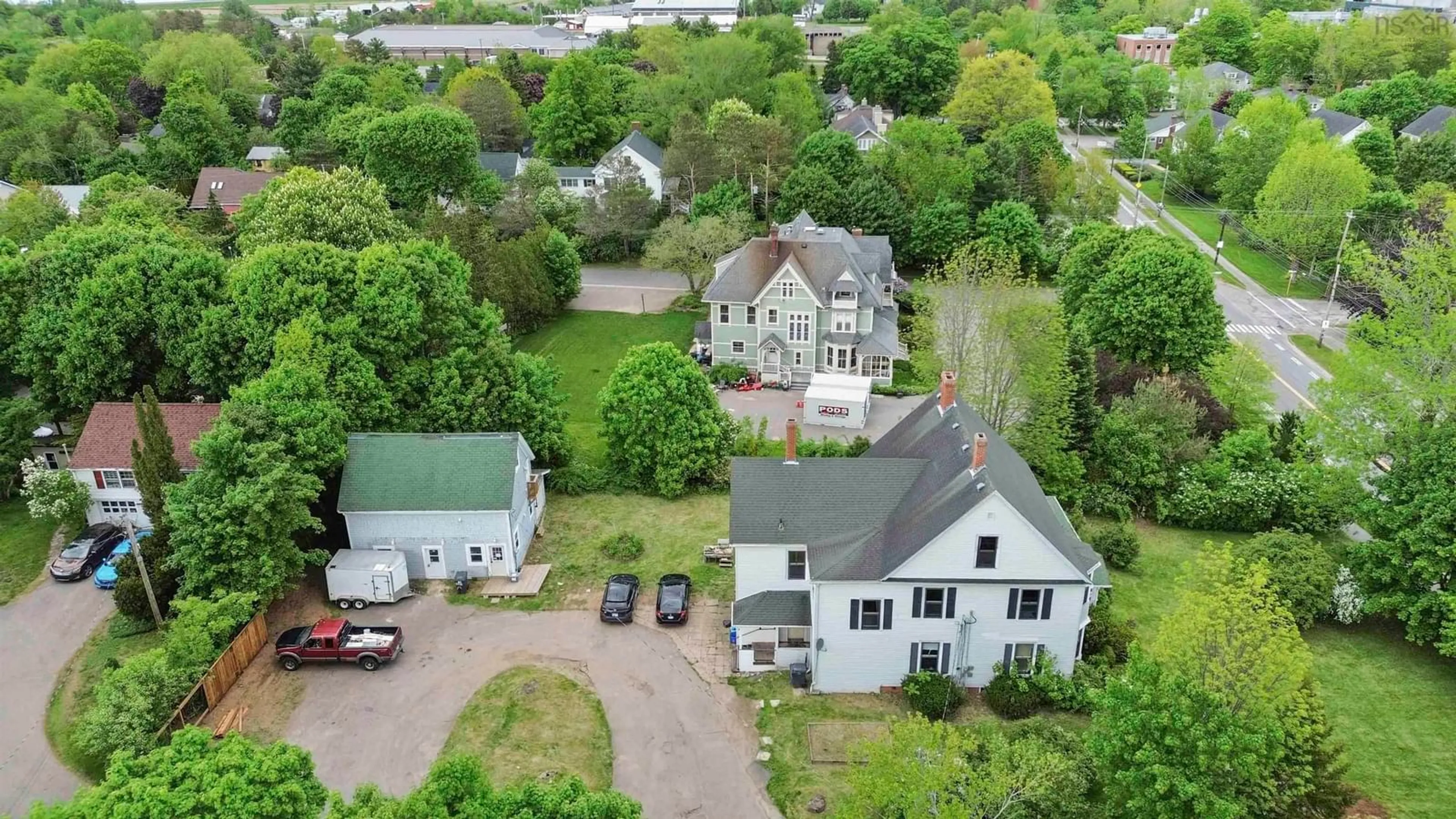 A pic from outside/outdoor area/front of a property/back of a property/a pic from drone, street for 606 Main St, Wolfville Nova Scotia B4P 1E8
