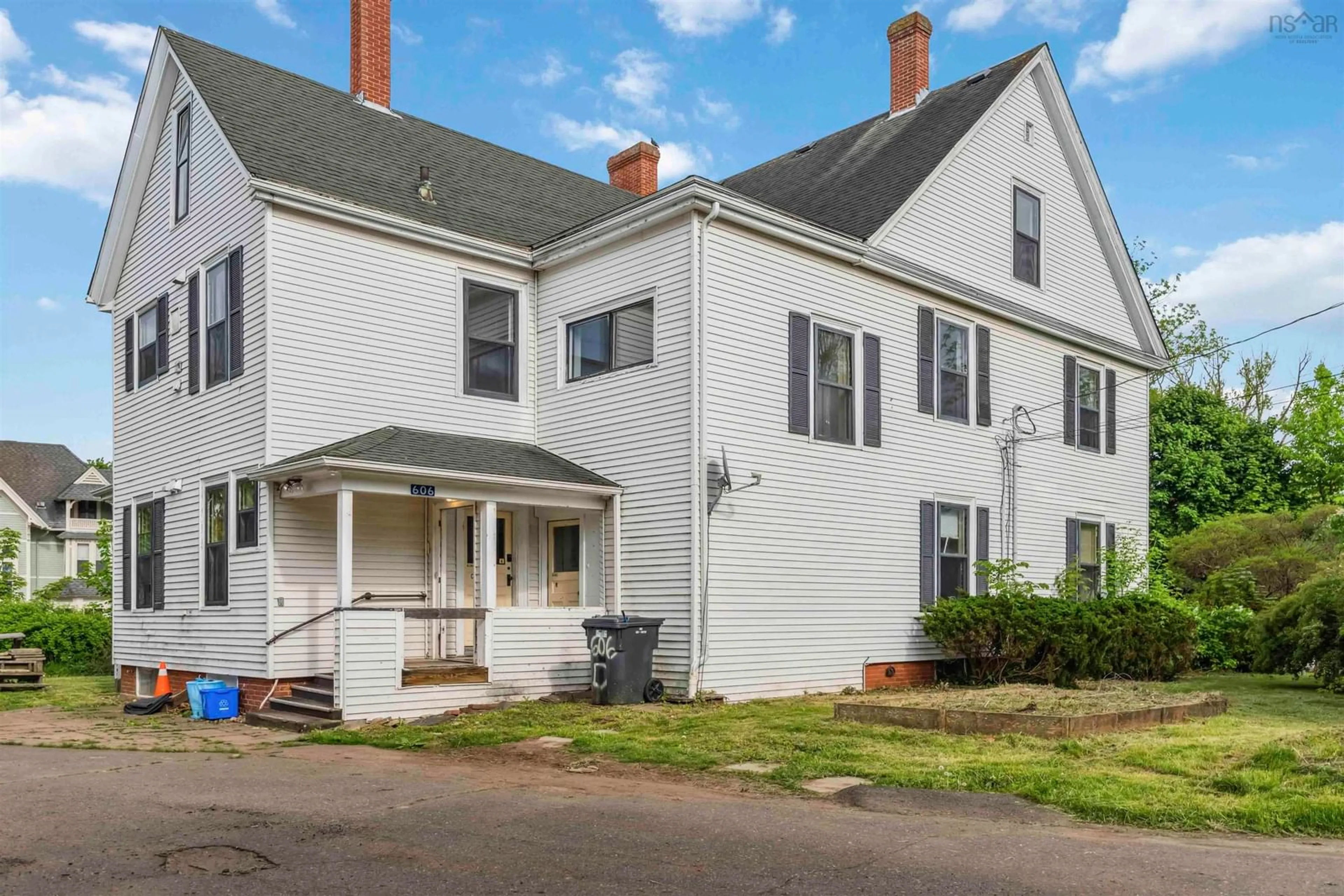 Unknown for 606 Main St, Wolfville Nova Scotia B4P 1E8