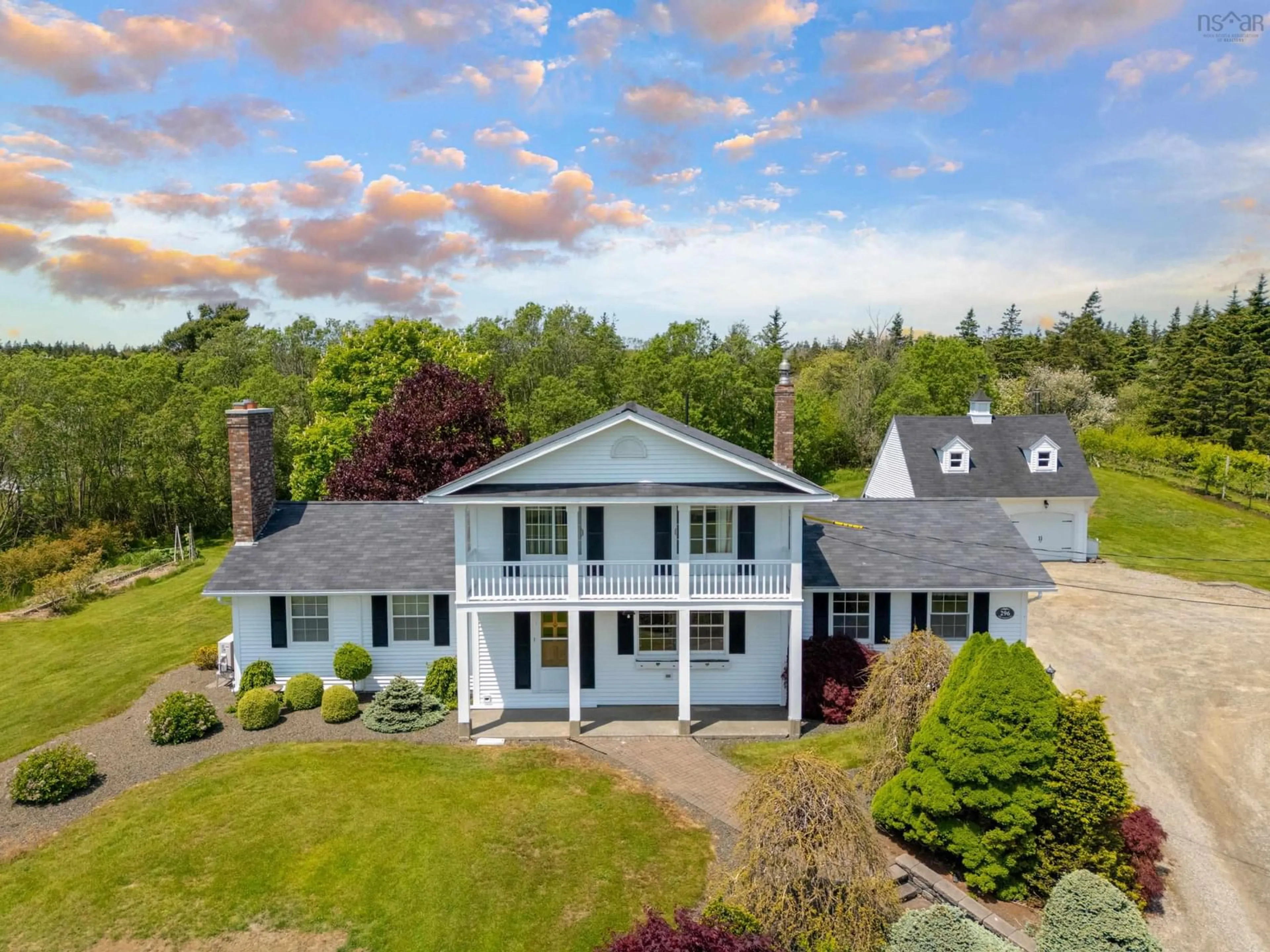 A pic from outside/outdoor area/front of a property/back of a property/a pic from drone, unknown for 296 Chebogue Rd, Arcadia Nova Scotia B5A 5E9