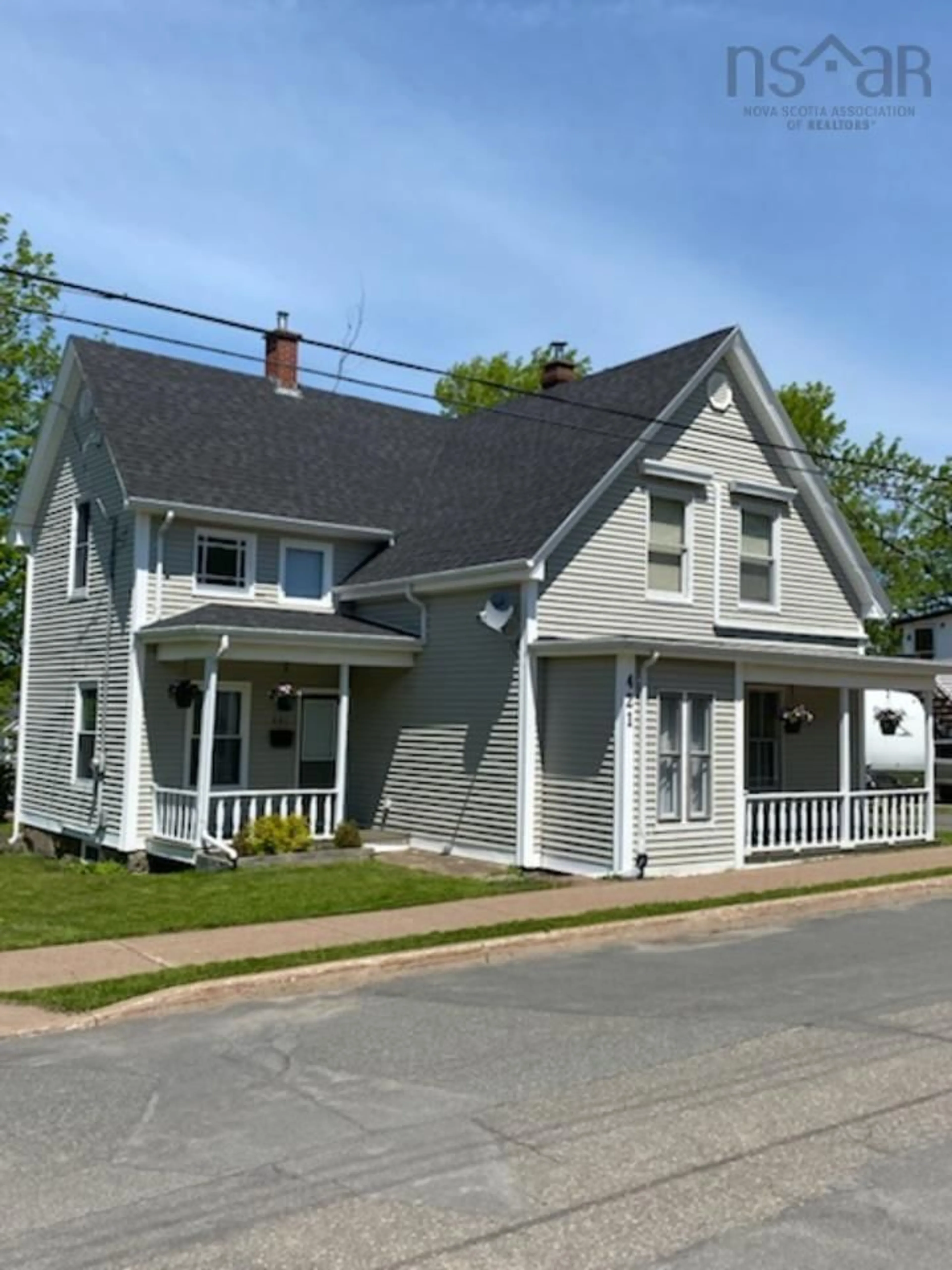 Home with vinyl exterior material, street for 421 Pleasant St, New Glasgow Nova Scotia B2H 2Z4