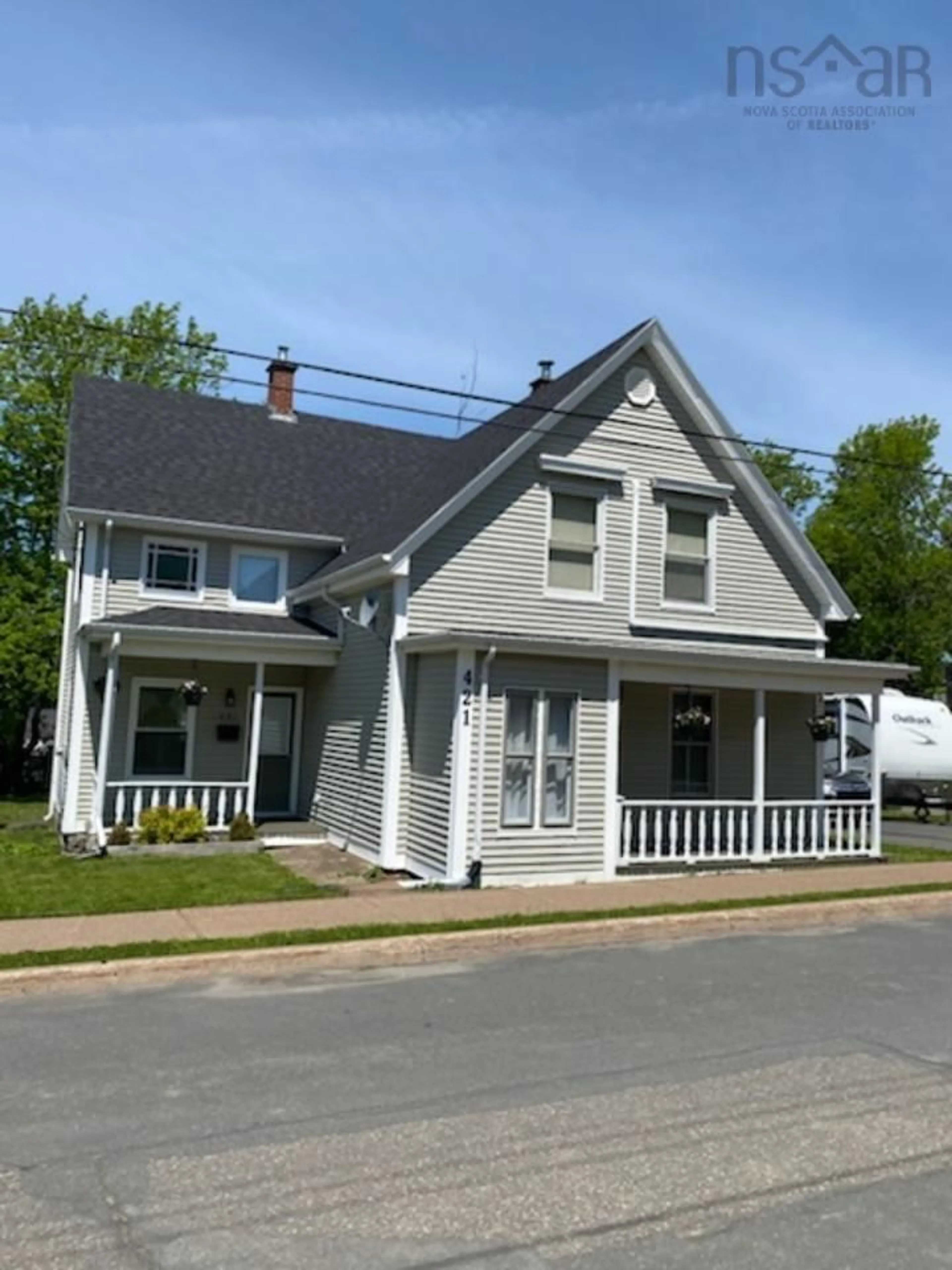 Home with vinyl exterior material, street for 421 Pleasant St, New Glasgow Nova Scotia B2H 2Z4