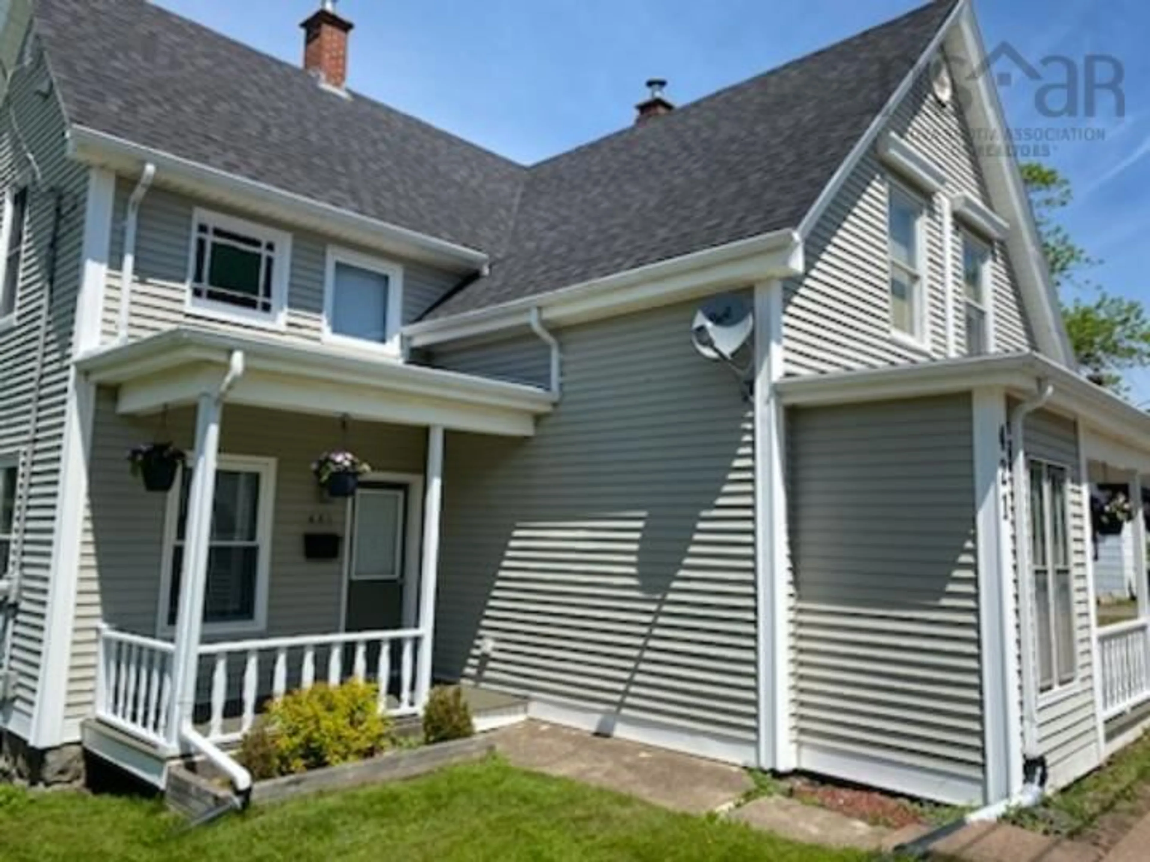 Home with vinyl exterior material, street for 421 Pleasant St, New Glasgow Nova Scotia B2H 2Z4