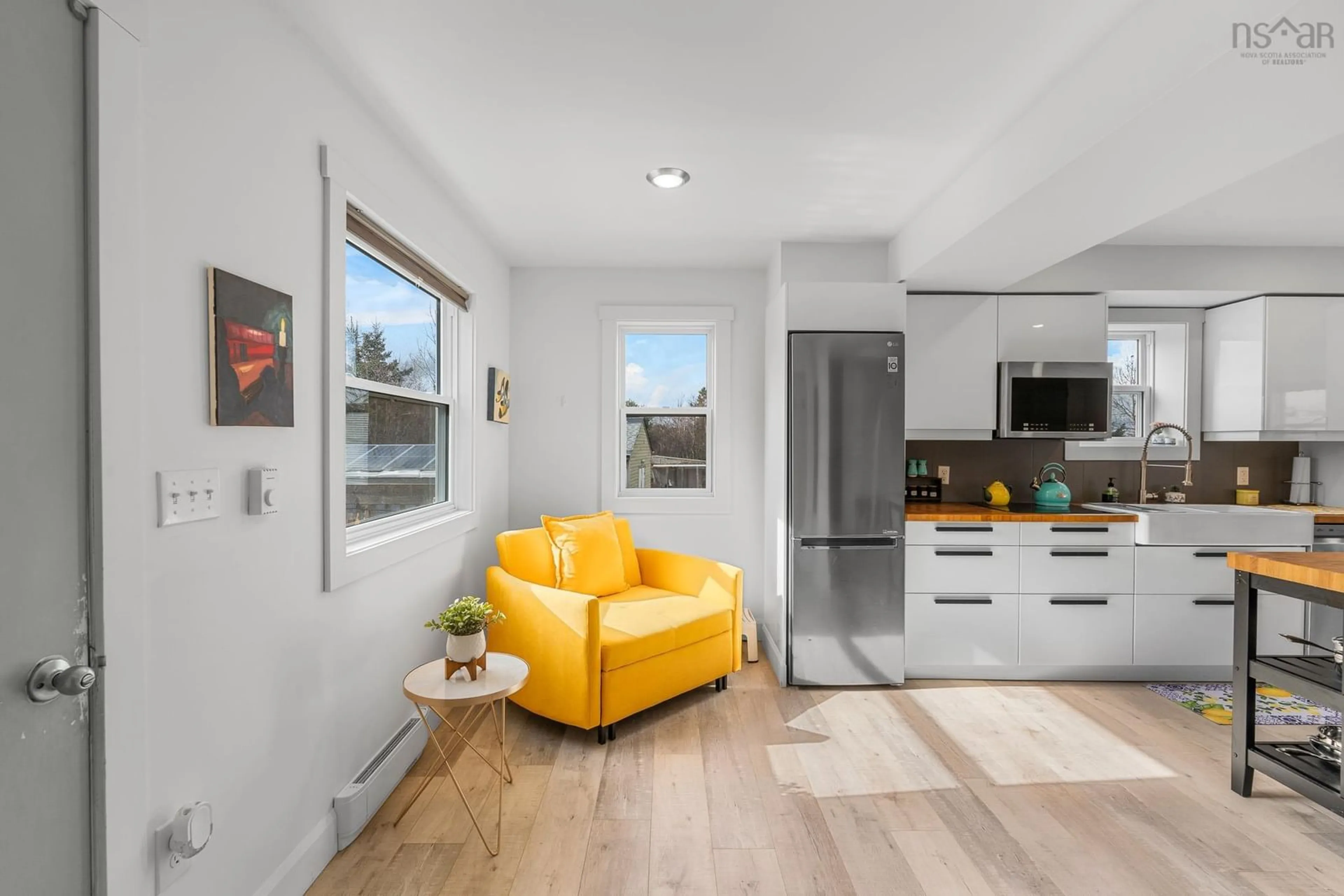 Open concept kitchen, unknown for 140 Cherry Brook Rd, Dartmouth Nova Scotia B2Z 1A6