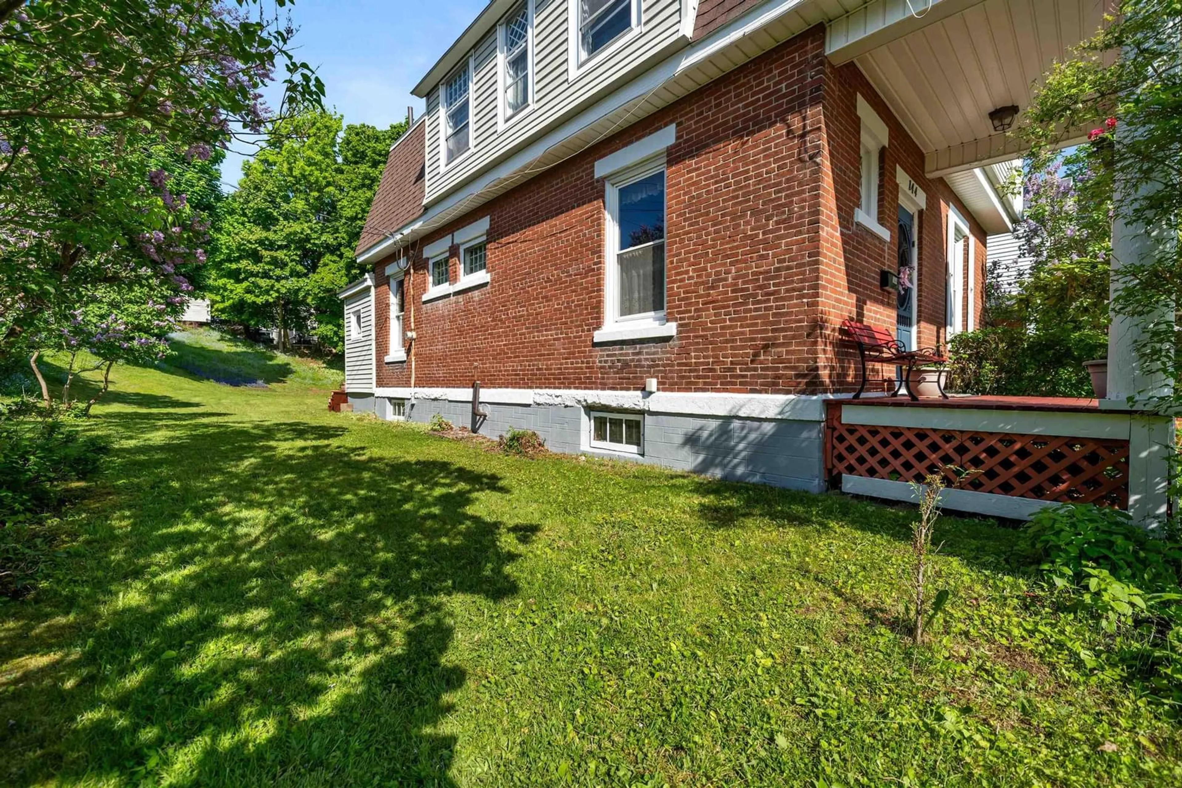 Patio, street for 144 Mitchell St, New Glasgow Nova Scotia B2H 1H5
