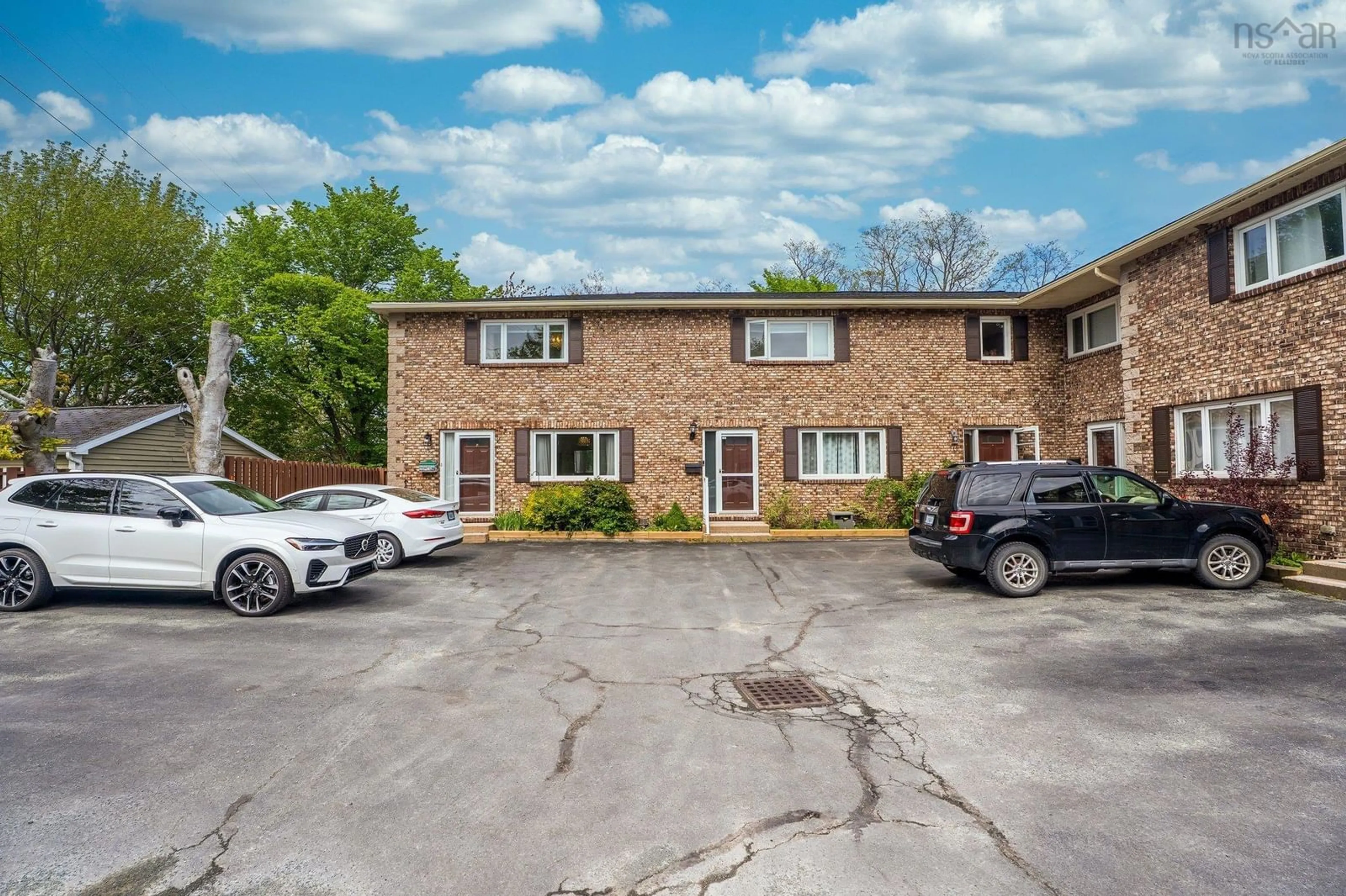 A pic from outside/outdoor area/front of a property/back of a property/a pic from drone, street for 12 Pioneer Ave, Halifax Nova Scotia B3M 1W8