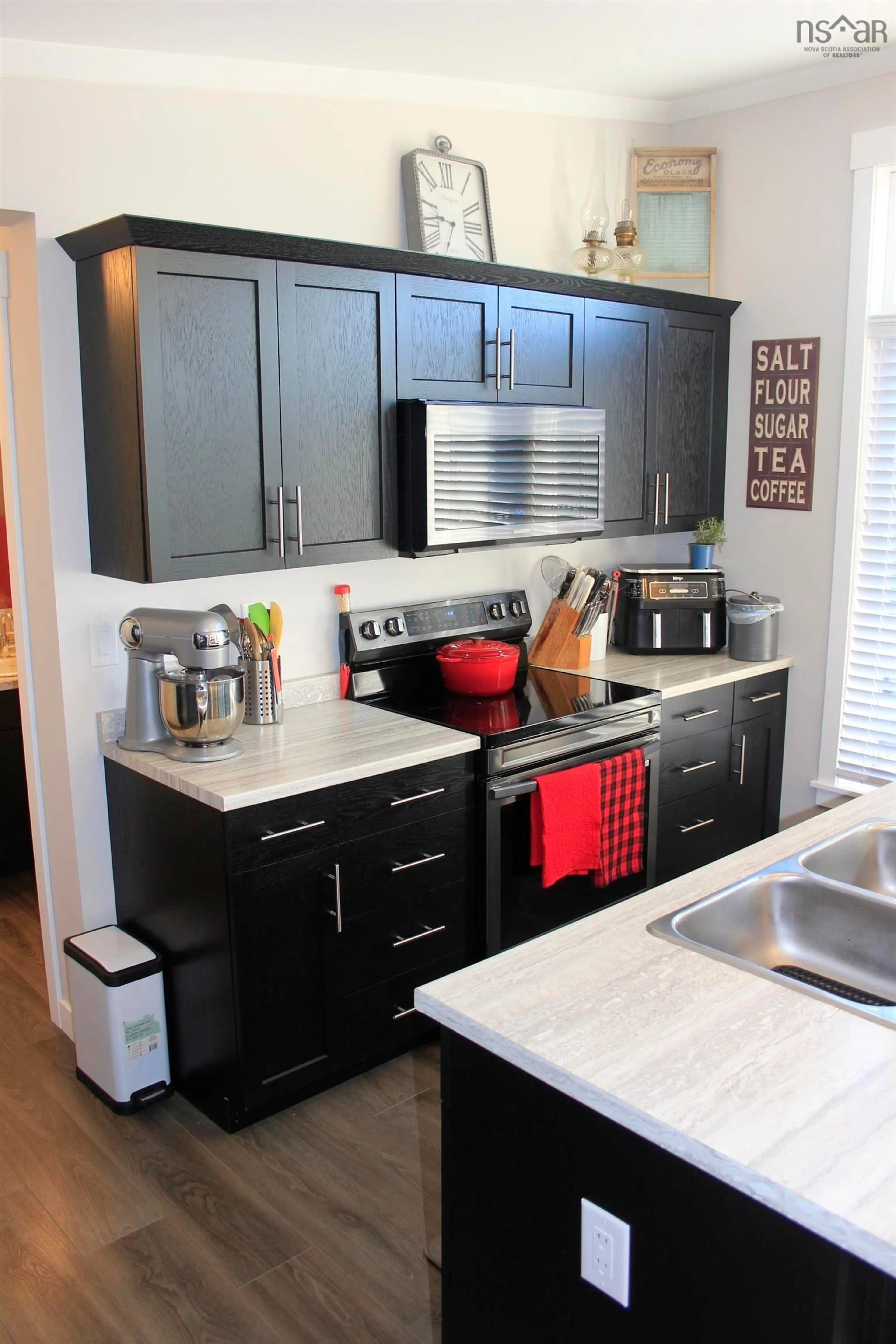 Contemporary kitchen, wood/laminate floor for 66 Sunrise Crt, Upper Onslow Nova Scotia B6L 0E9