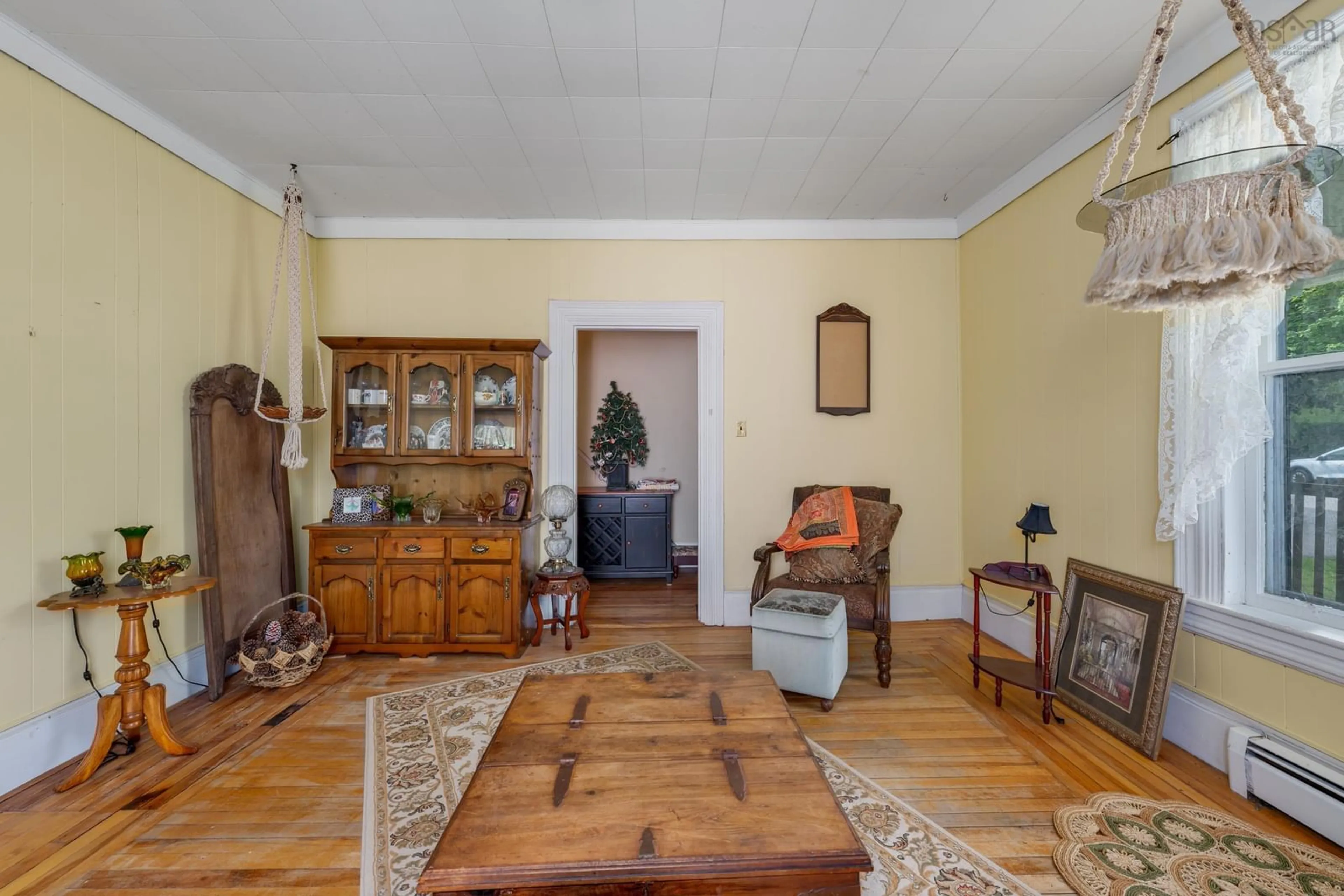 Living room with furniture, unknown for 182/184 Queen St, Digby Nova Scotia B0V 1A0