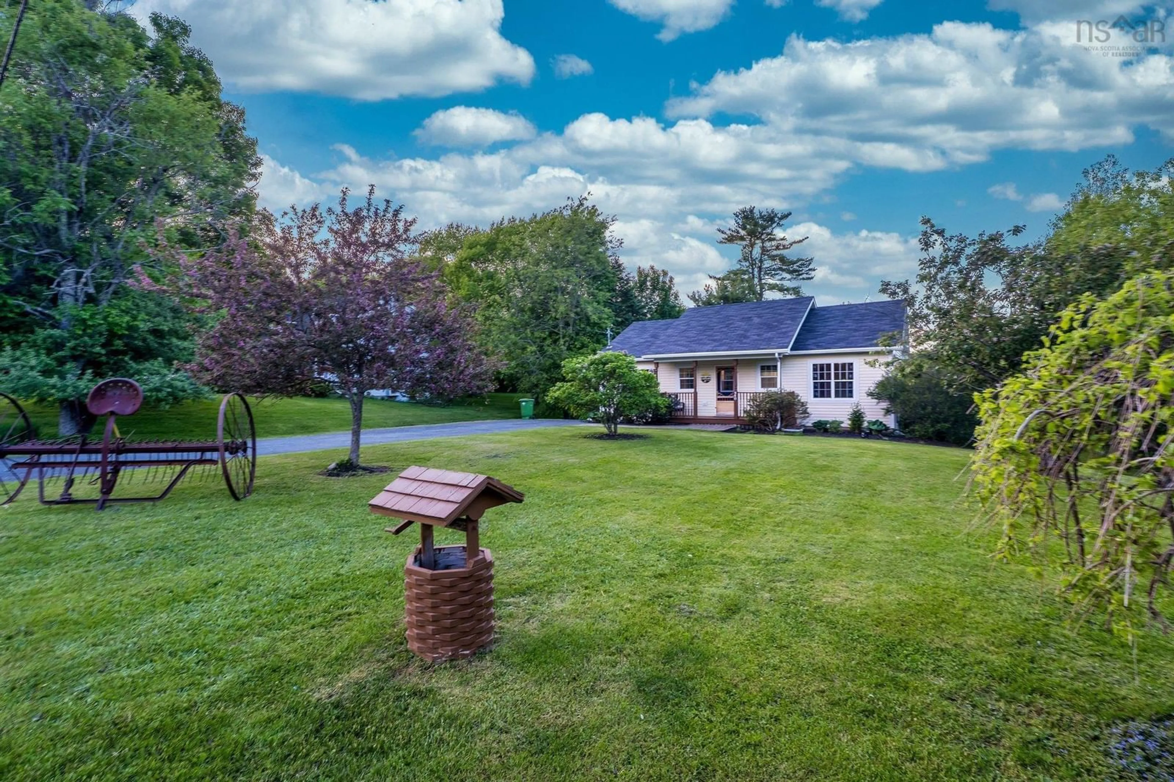 A pic from outside/outdoor area/front of a property/back of a property/a pic from drone, unknown for 540 Falmouth Back Rd, Falmouth Nova Scotia B0P 1P0