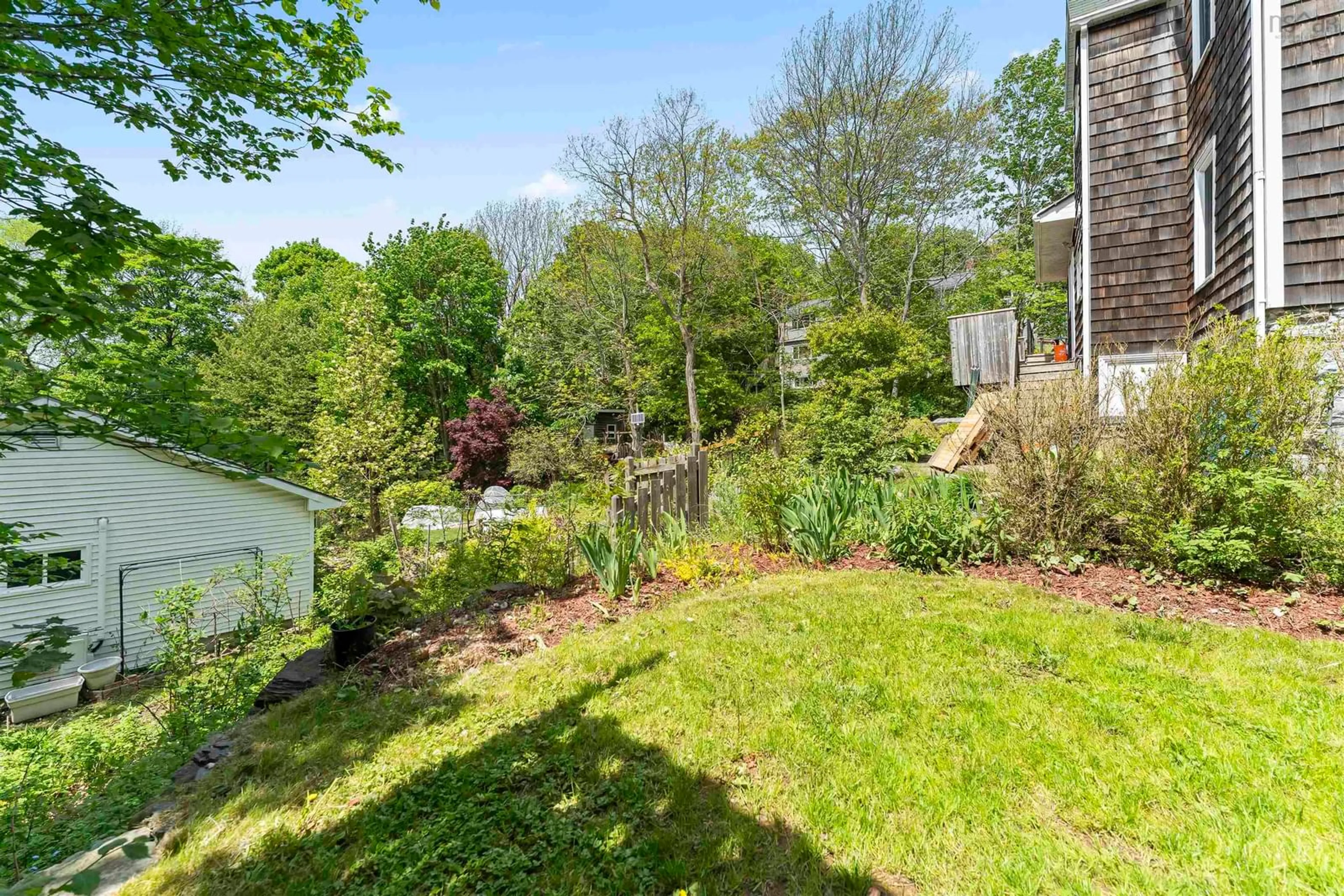 Patio, unknown for 43 Old Ferry Rd, Dartmouth Nova Scotia B2Y 2E8