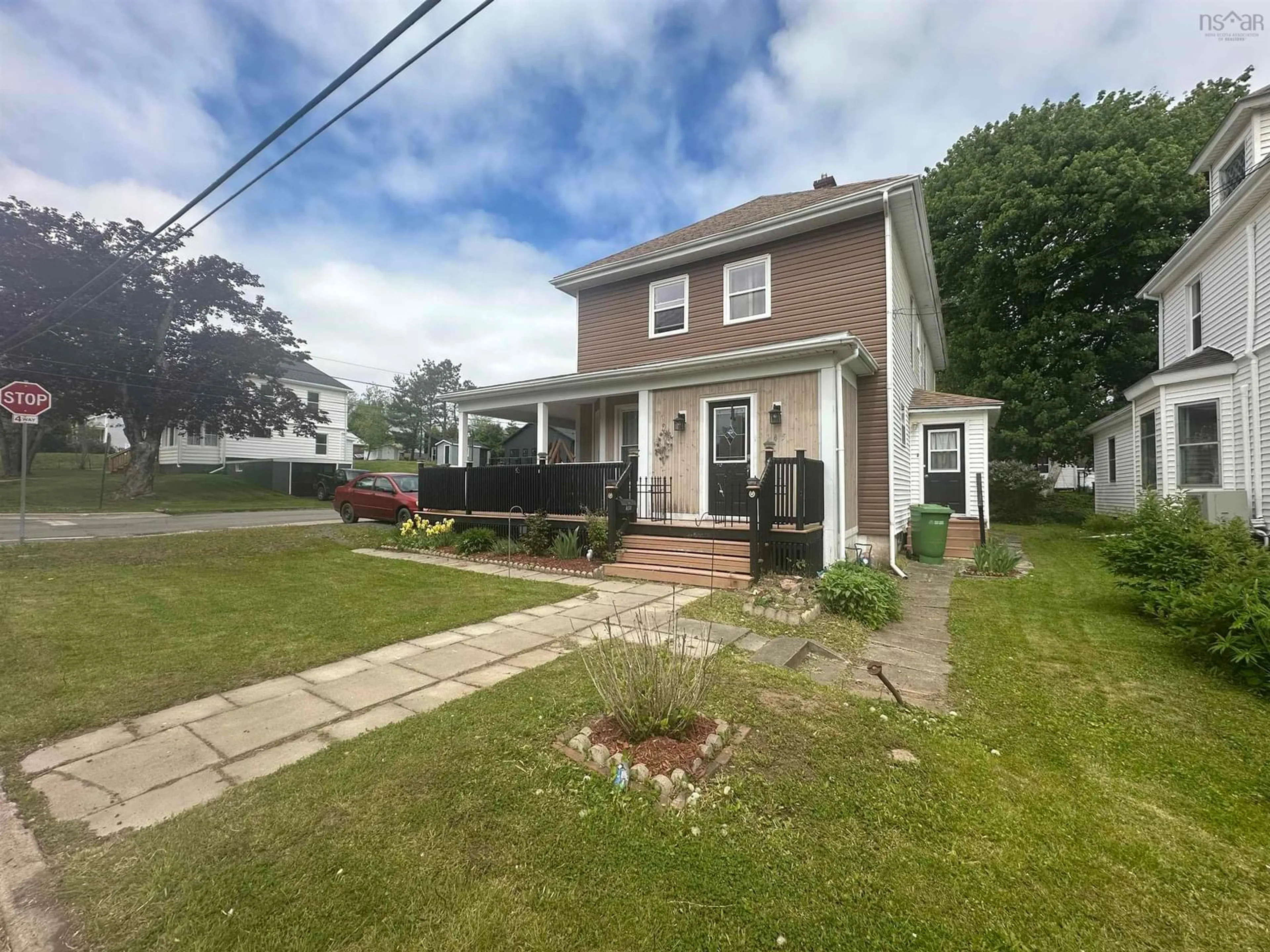 A pic from outside/outdoor area/front of a property/back of a property/a pic from drone, street for 145 Willow Avenue, New Glasgow Nova Scotia B2H 1Z8