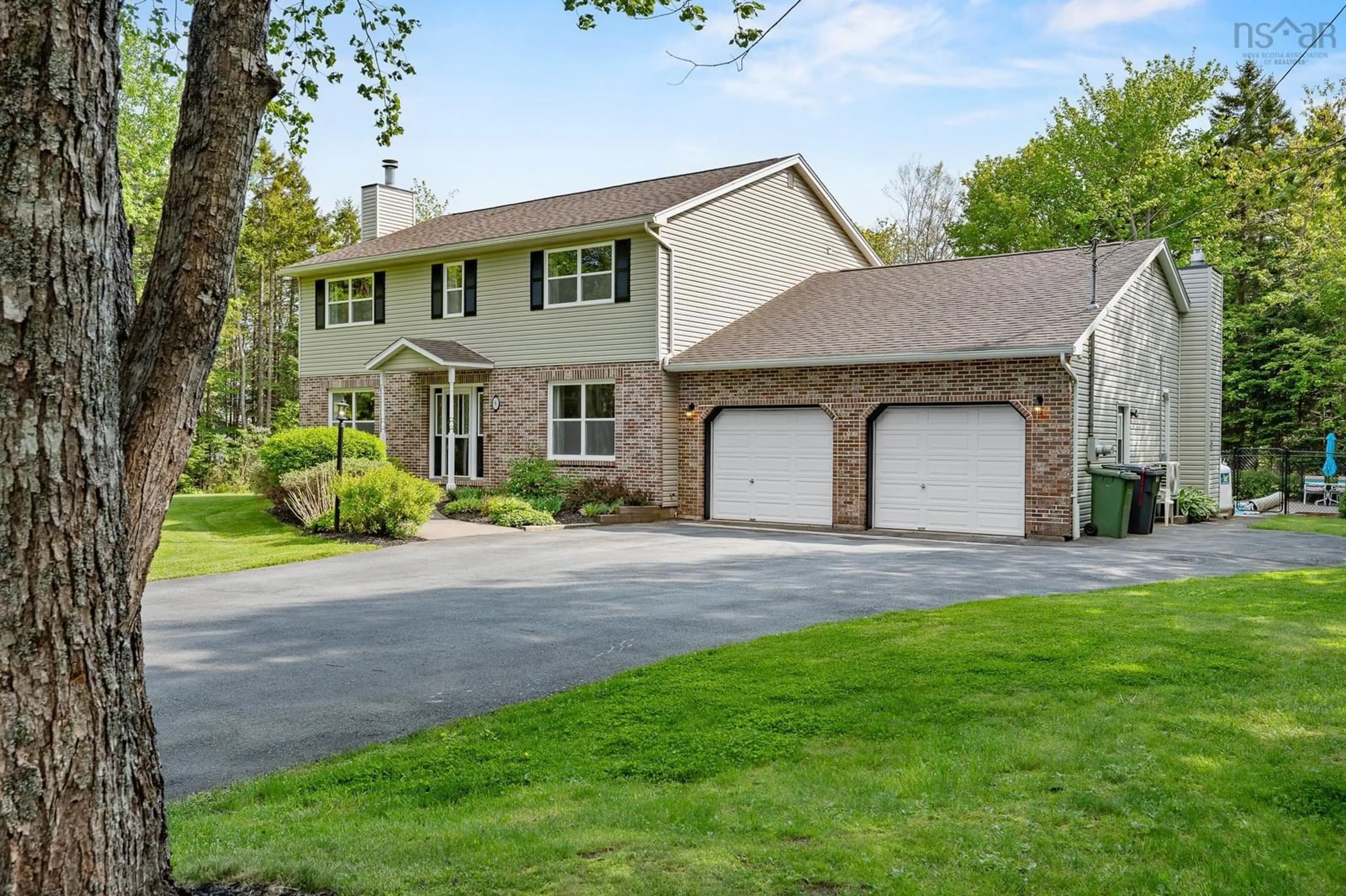Home with vinyl exterior material, street for 6 Hampton Crt, Halifax Nova Scotia B2T 1E7