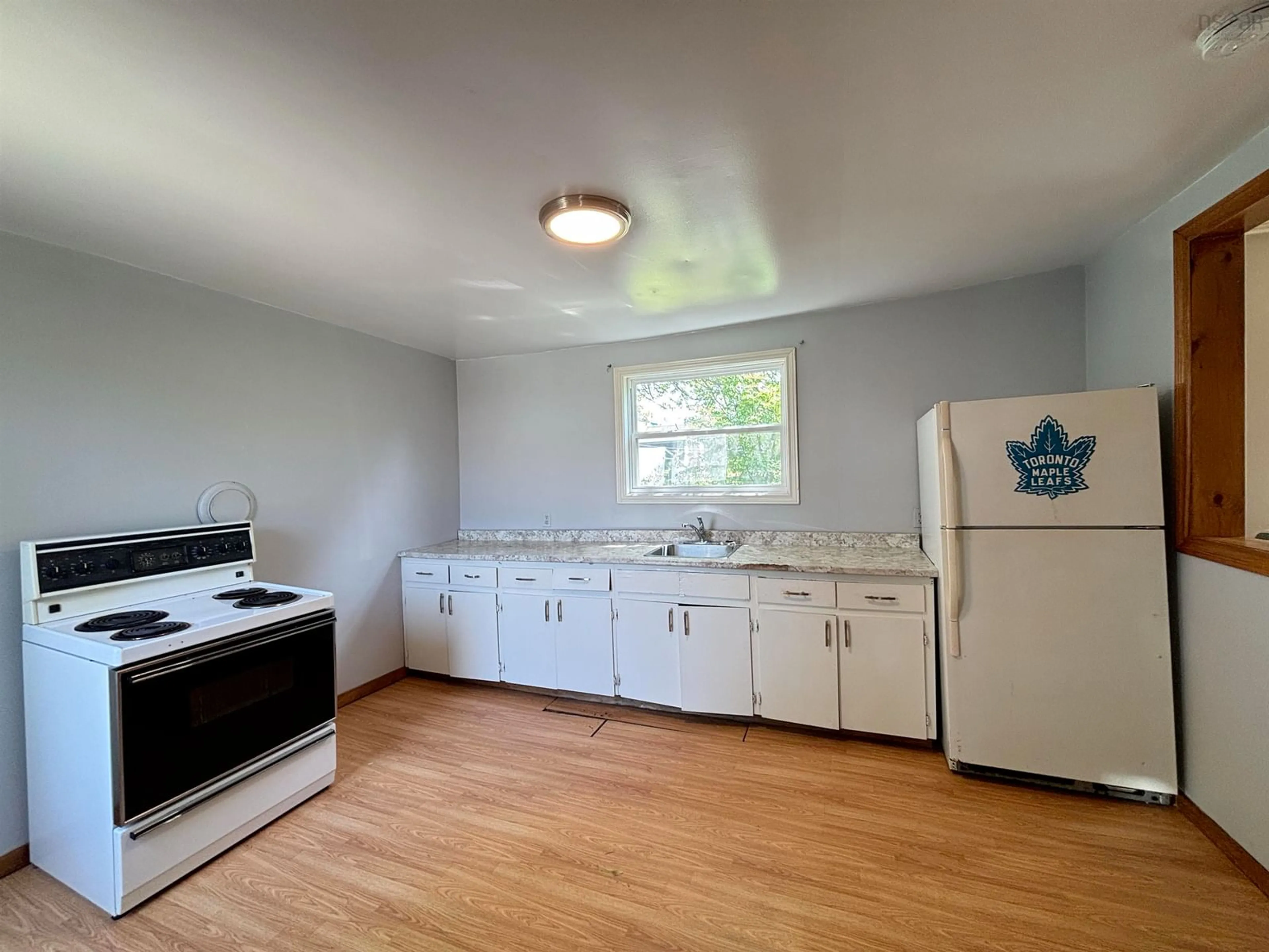 Standard kitchen, unknown for 11 Ashby, Sydney Nova Scotia B1P 2R7