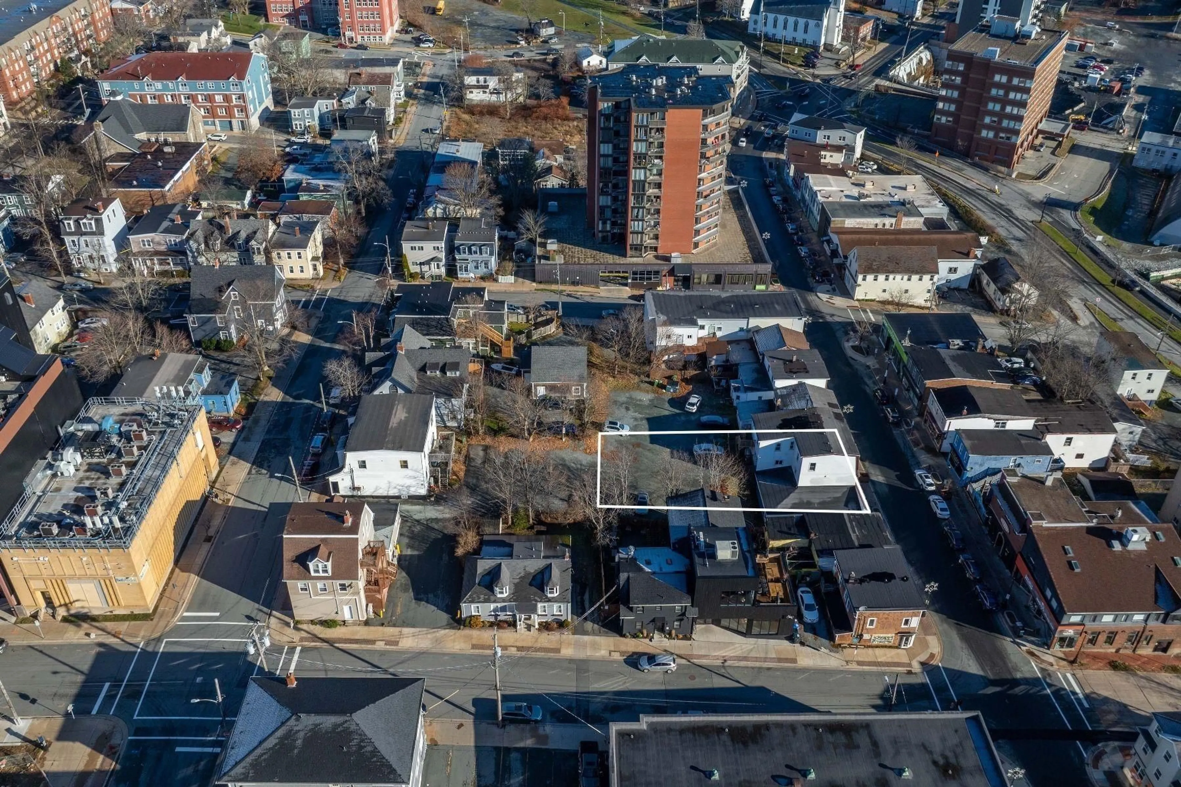 A pic from outside/outdoor area/front of a property/back of a property/a pic from drone, street for 115 Portland St, Dartmouth Nova Scotia B2Y 1H7
