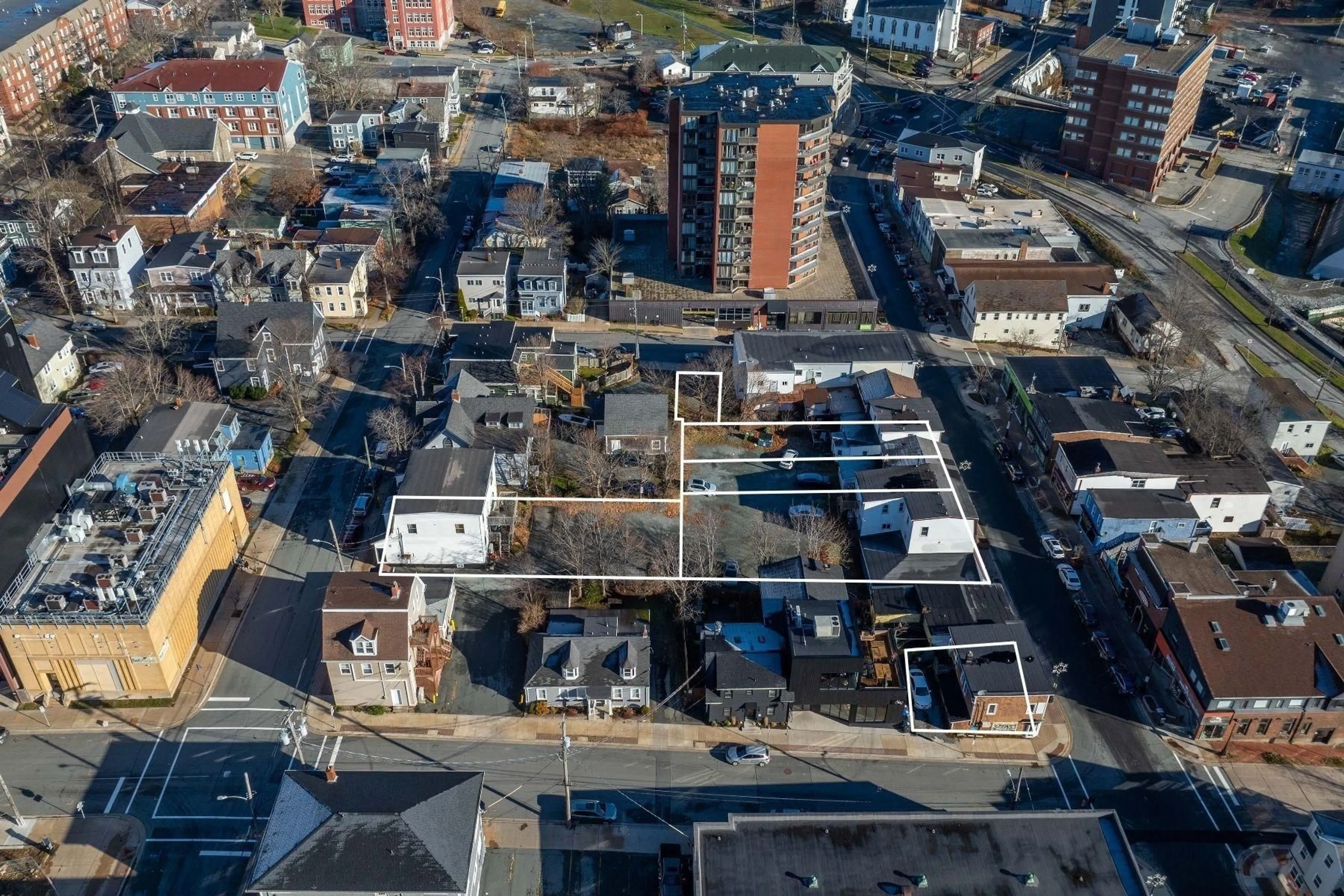 A pic from outside/outdoor area/front of a property/back of a property/a pic from drone, building for 117 Portland St, Dartmouth Nova Scotia B2Y 1H7