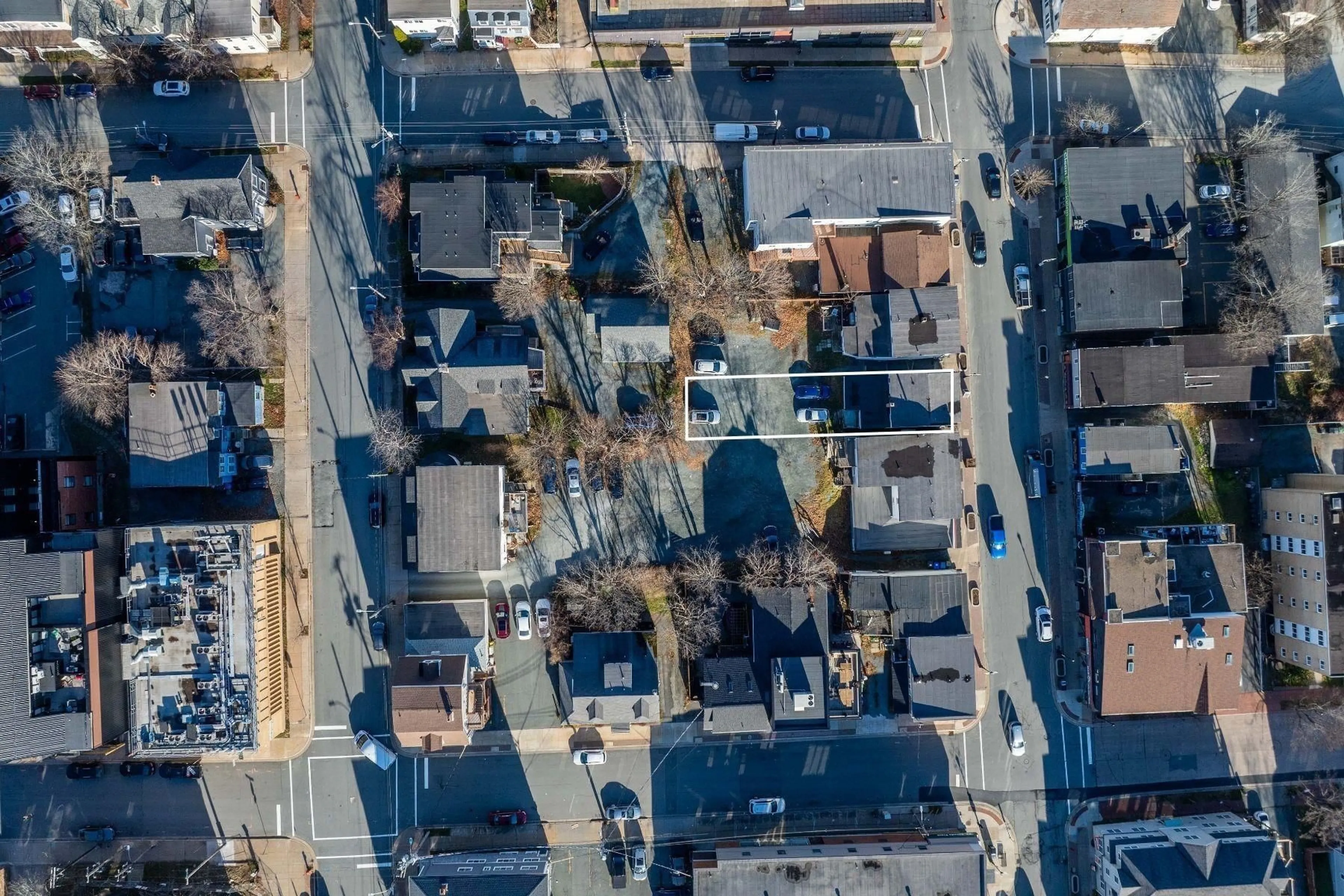 A pic from outside/outdoor area/front of a property/back of a property/a pic from drone, street for 117 Portland St, Dartmouth Nova Scotia B2Y 1H7
