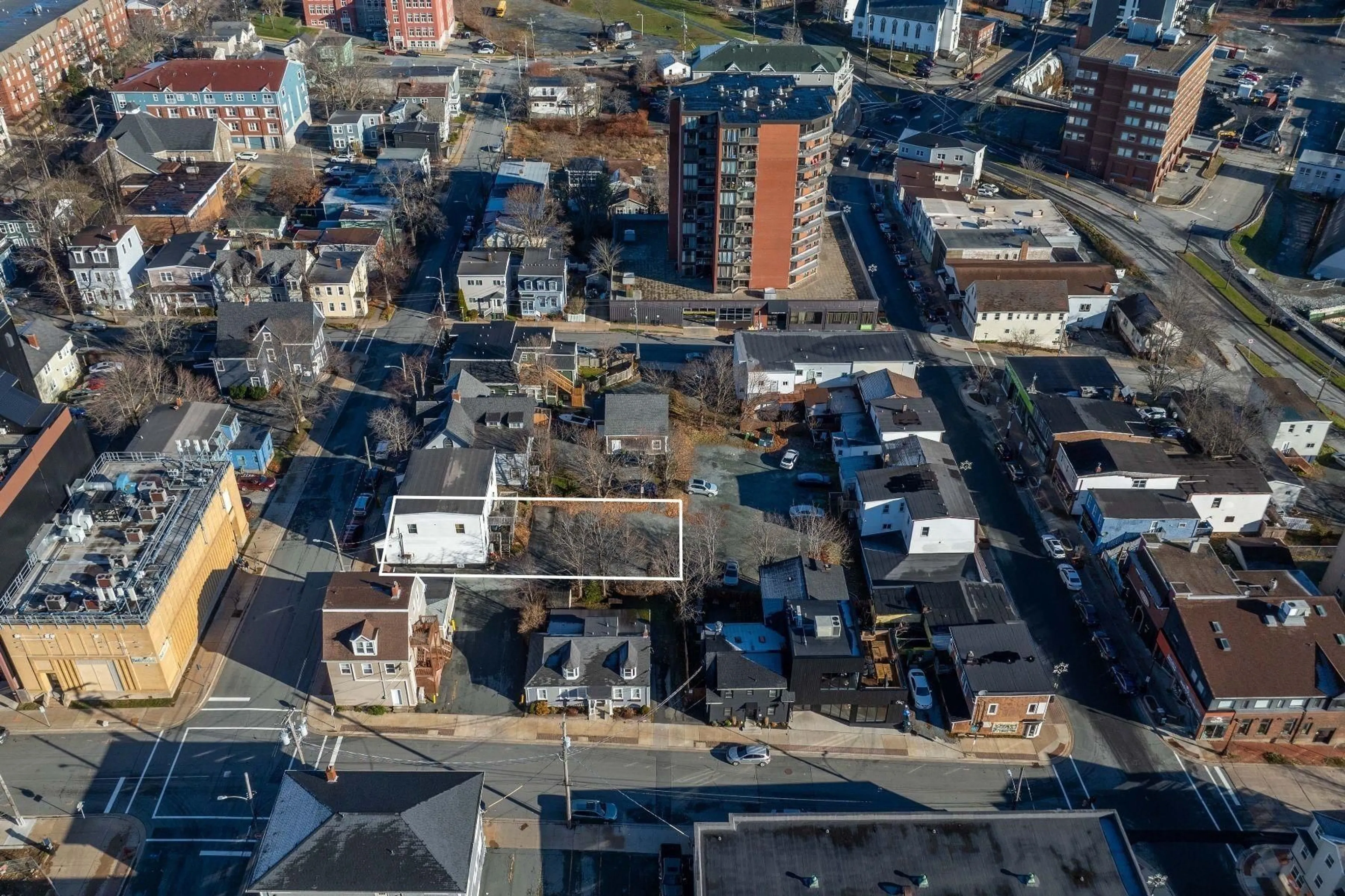 A pic from outside/outdoor area/front of a property/back of a property/a pic from drone, street for 58 Queen St, Dartmouth Nova Scotia B2Y 1G3