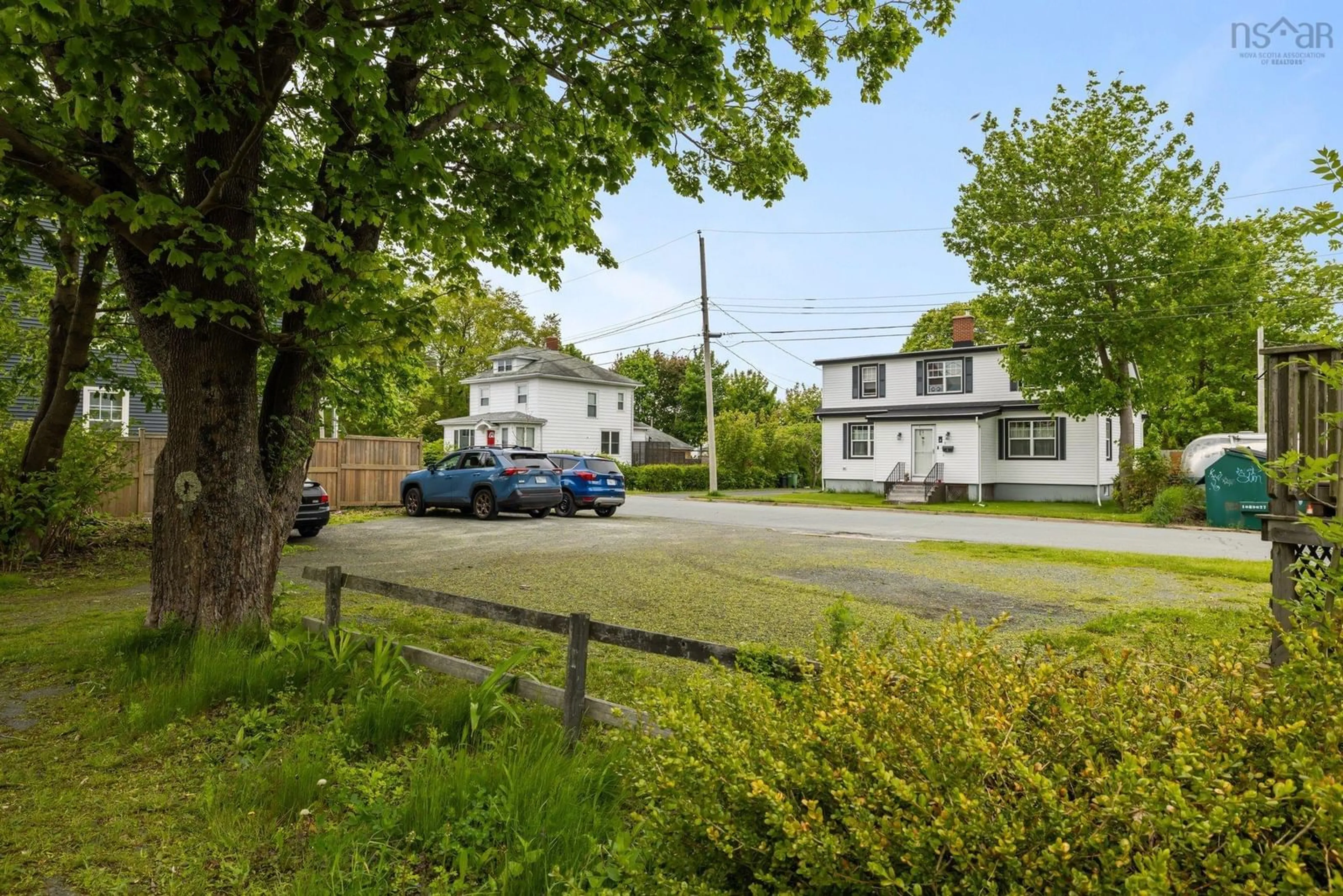 A pic from outside/outdoor area/front of a property/back of a property/a pic from drone, street for 204 Pleasant St, Dartmouth Nova Scotia B2Y 3R6