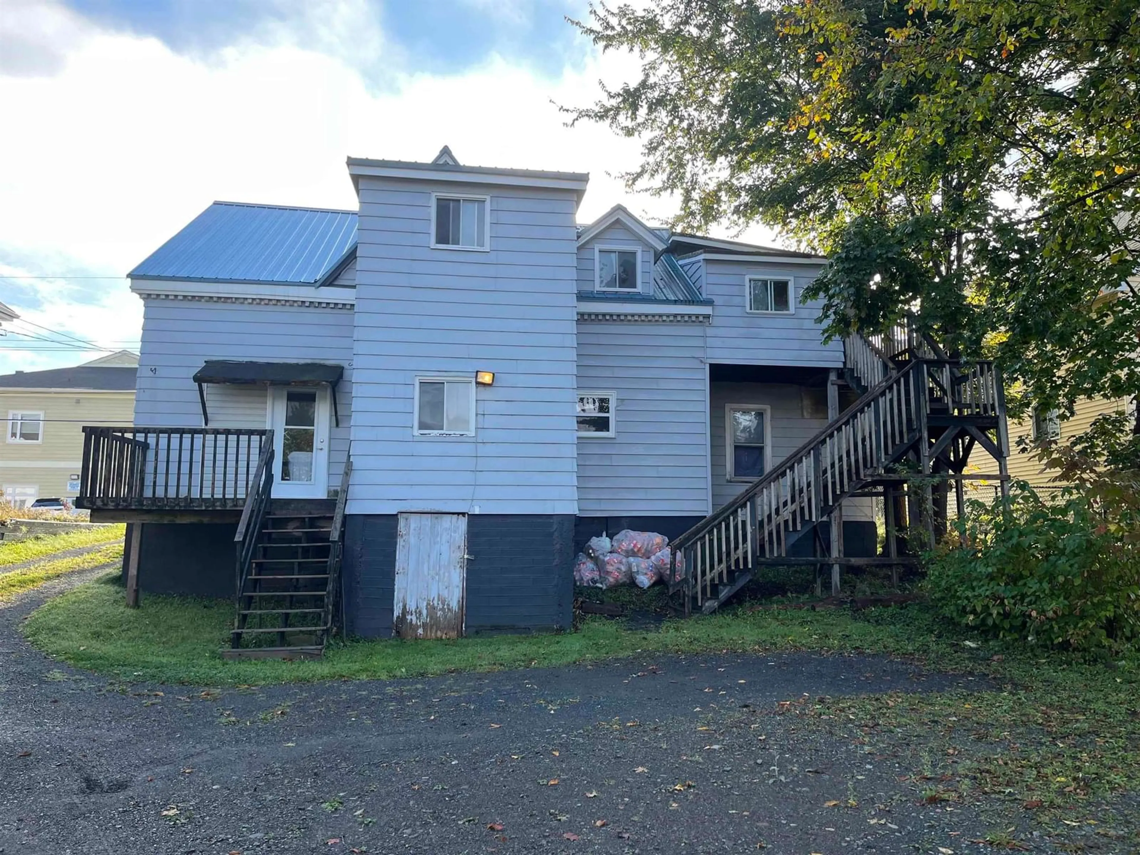 A pic from outside/outdoor area/front of a property/back of a property/a pic from drone, building for 357-359 Macdonald St, New Glasgow Nova Scotia B2H 2V3