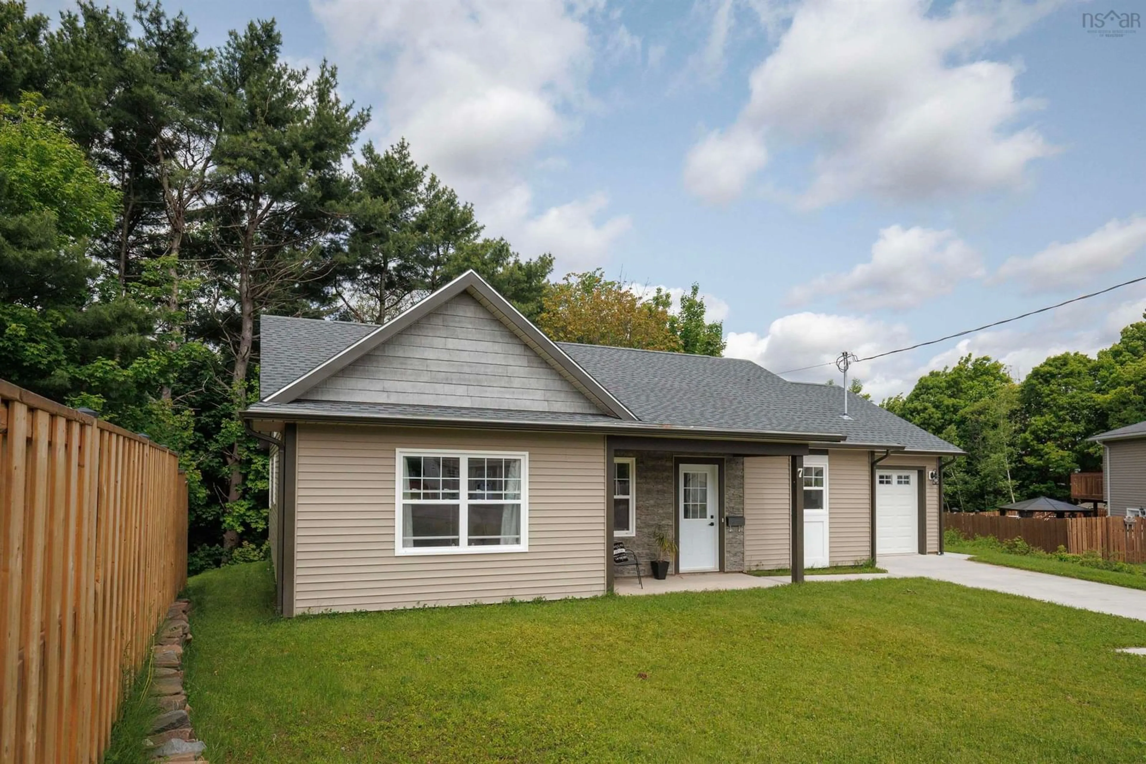Home with vinyl exterior material, street for 7 Daphne Crt, New Minas Nova Scotia B4N 5J9