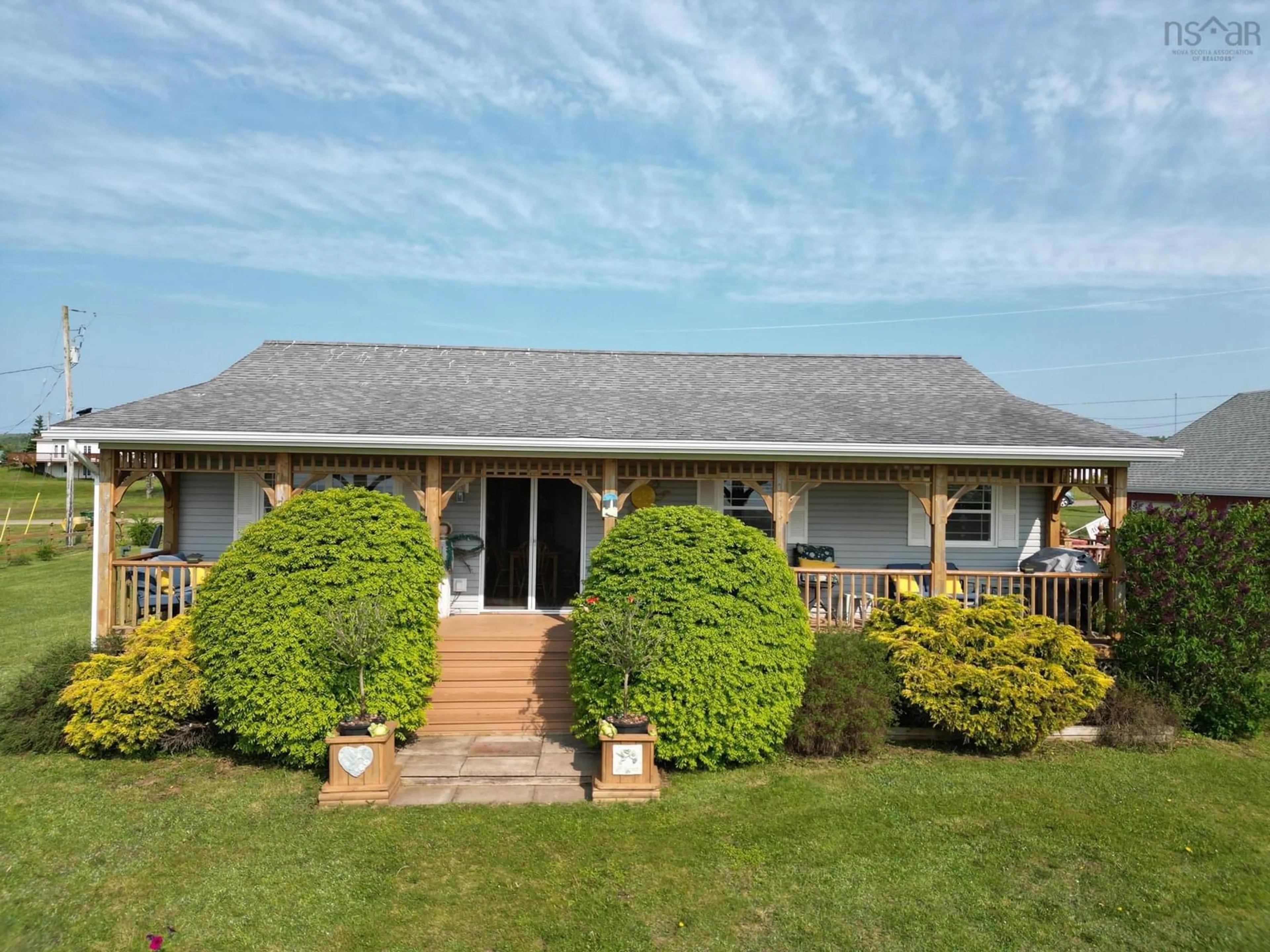 Home with vinyl exterior material, unknown for 44 North River Lane, Lower Five Islands Nova Scotia B0M 1N0