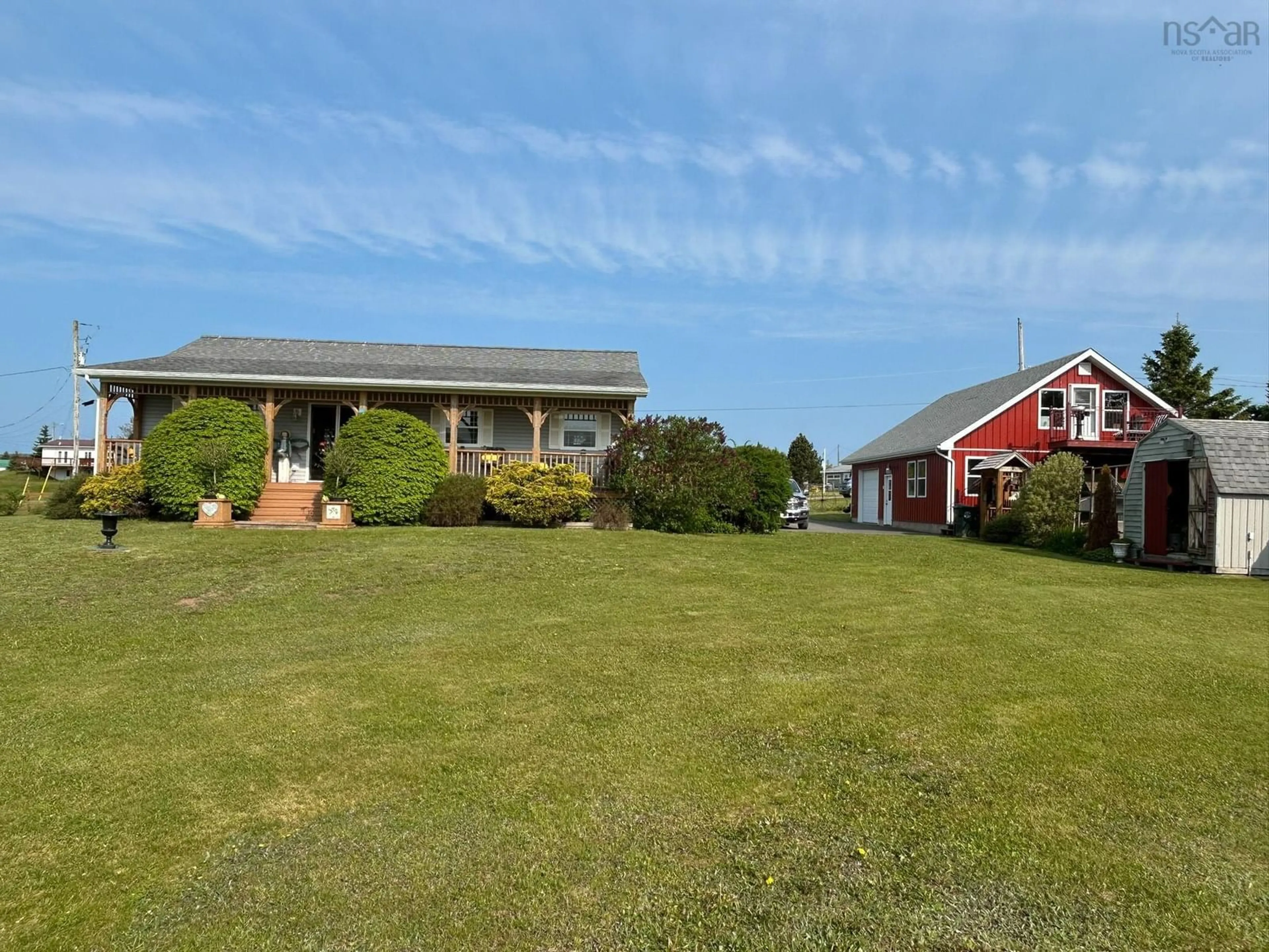 A pic from outside/outdoor area/front of a property/back of a property/a pic from drone, unknown for 44 North River Lane, Lower Five Islands Nova Scotia B0M 1N0