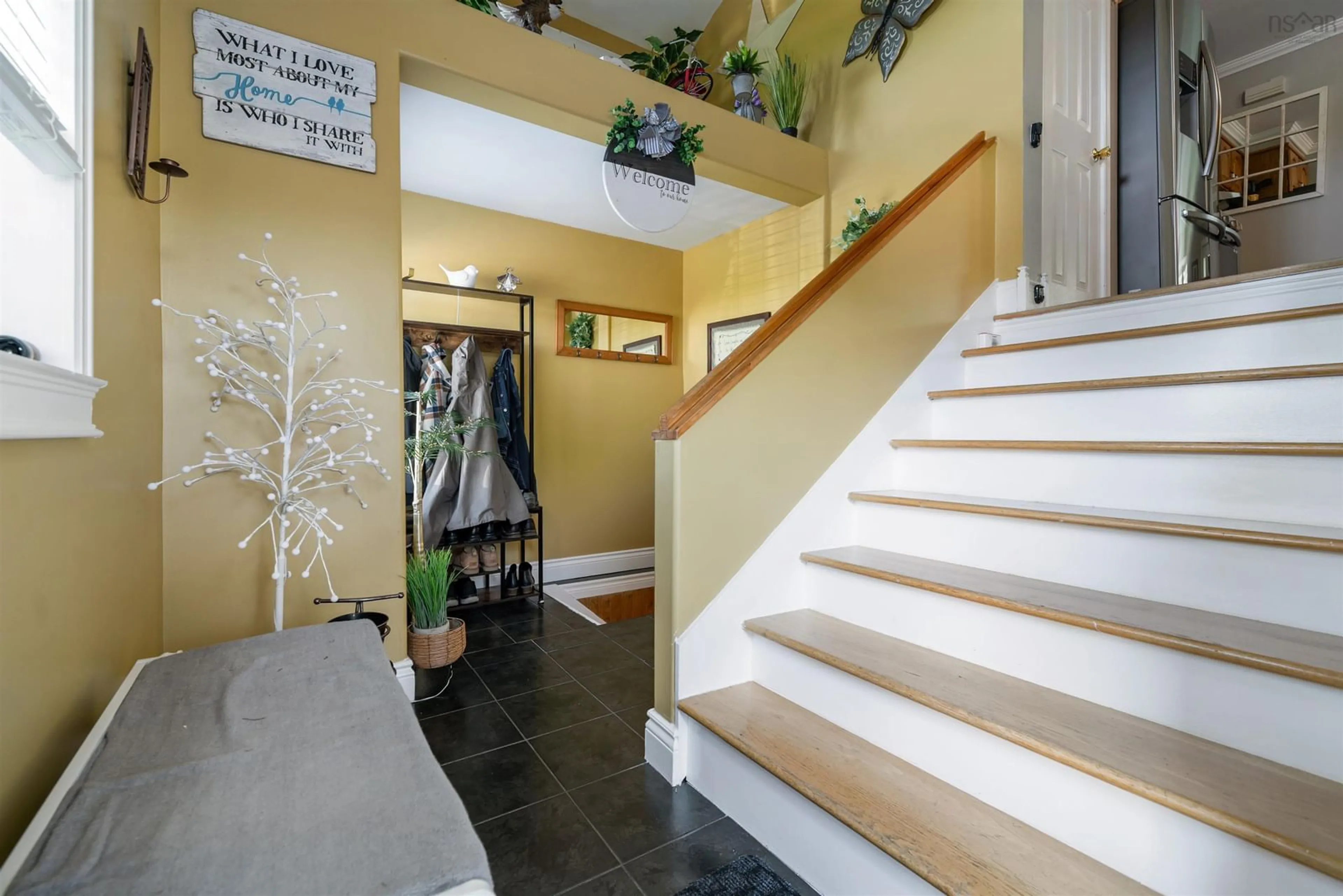 Indoor entryway for 759 Foxbrook Rd, Foxbrook Nova Scotia B0K 1S0
