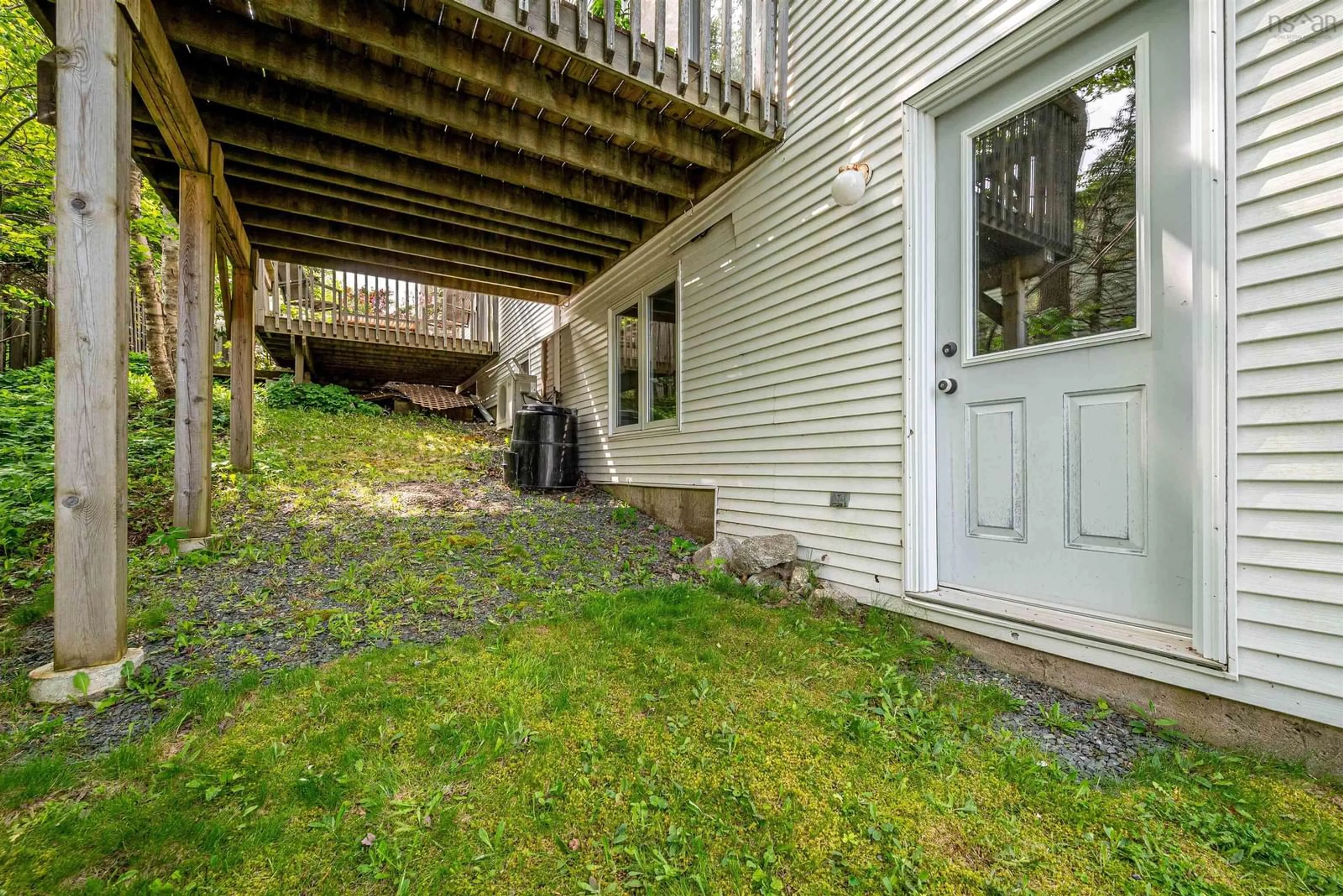 Patio, street for 6 Walsh Crt, Halifax Nova Scotia B3N 3G8