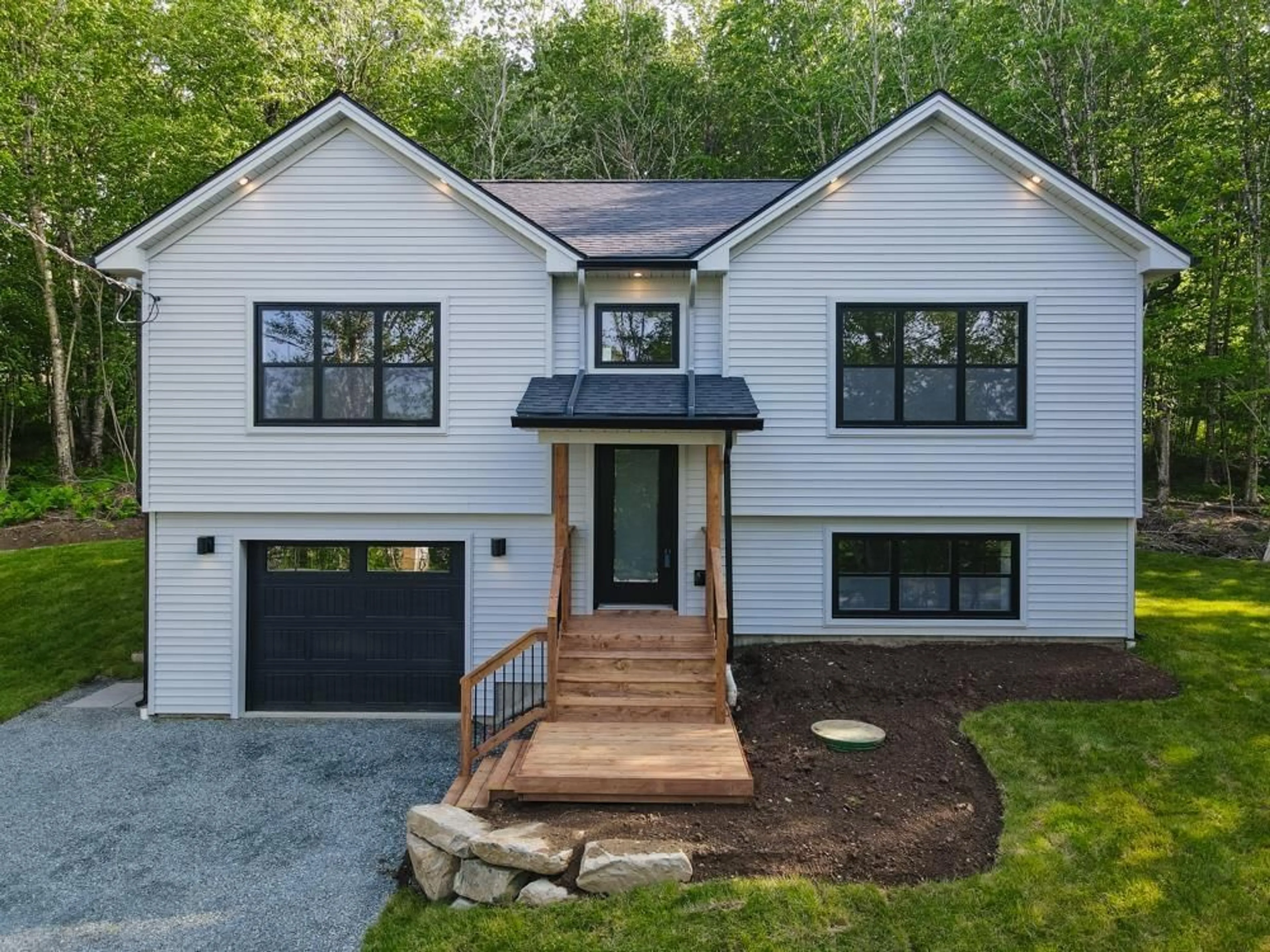Home with vinyl exterior material, street for 1112 Highway 1, Mount Uniacke Nova Scotia B0N 1Z0
