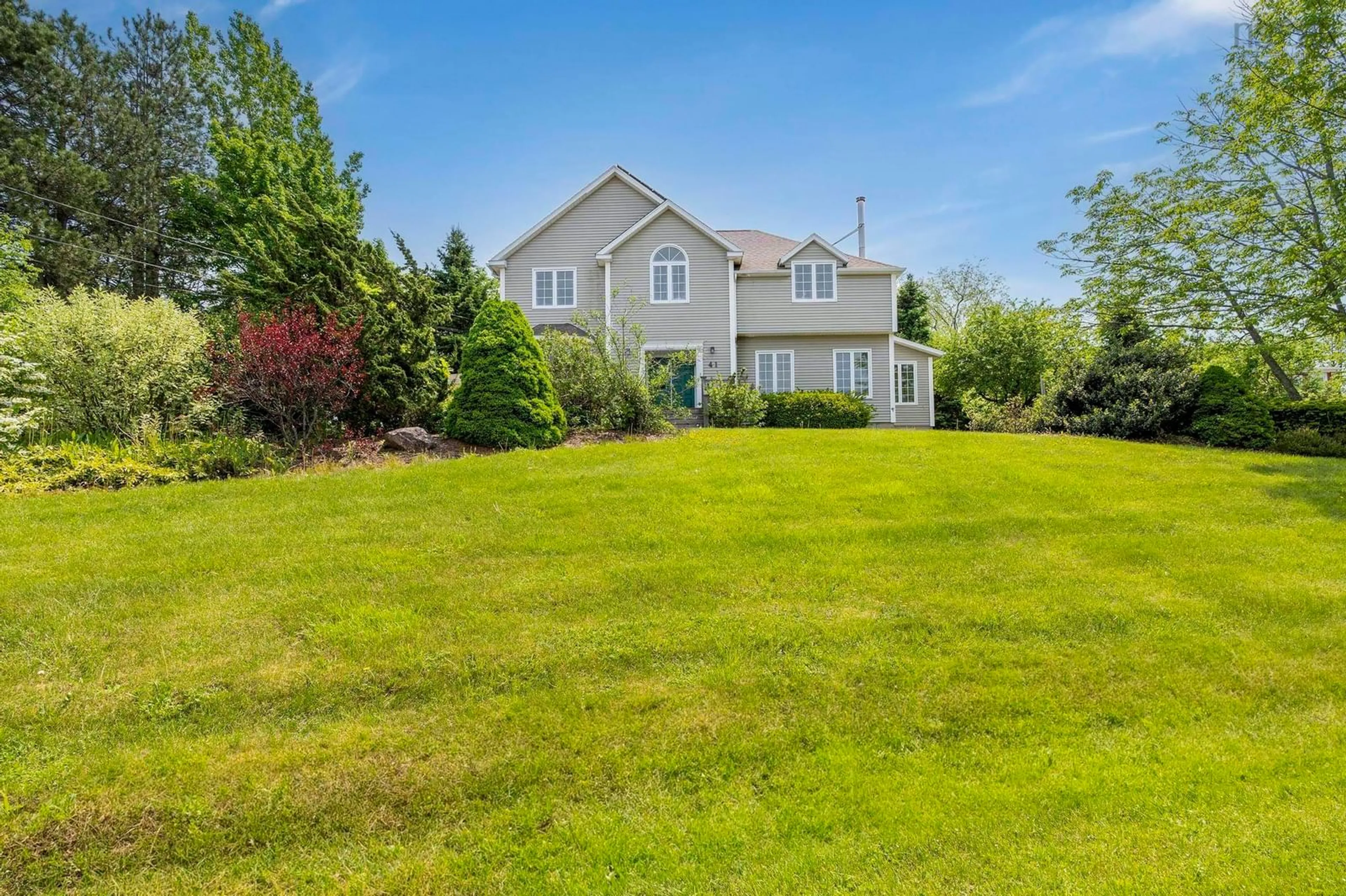 A pic from outside/outdoor area/front of a property/back of a property/a pic from drone, water/lake/river/ocean view for 41 Fowler St, Wolfville Nova Scotia B4P 1M5