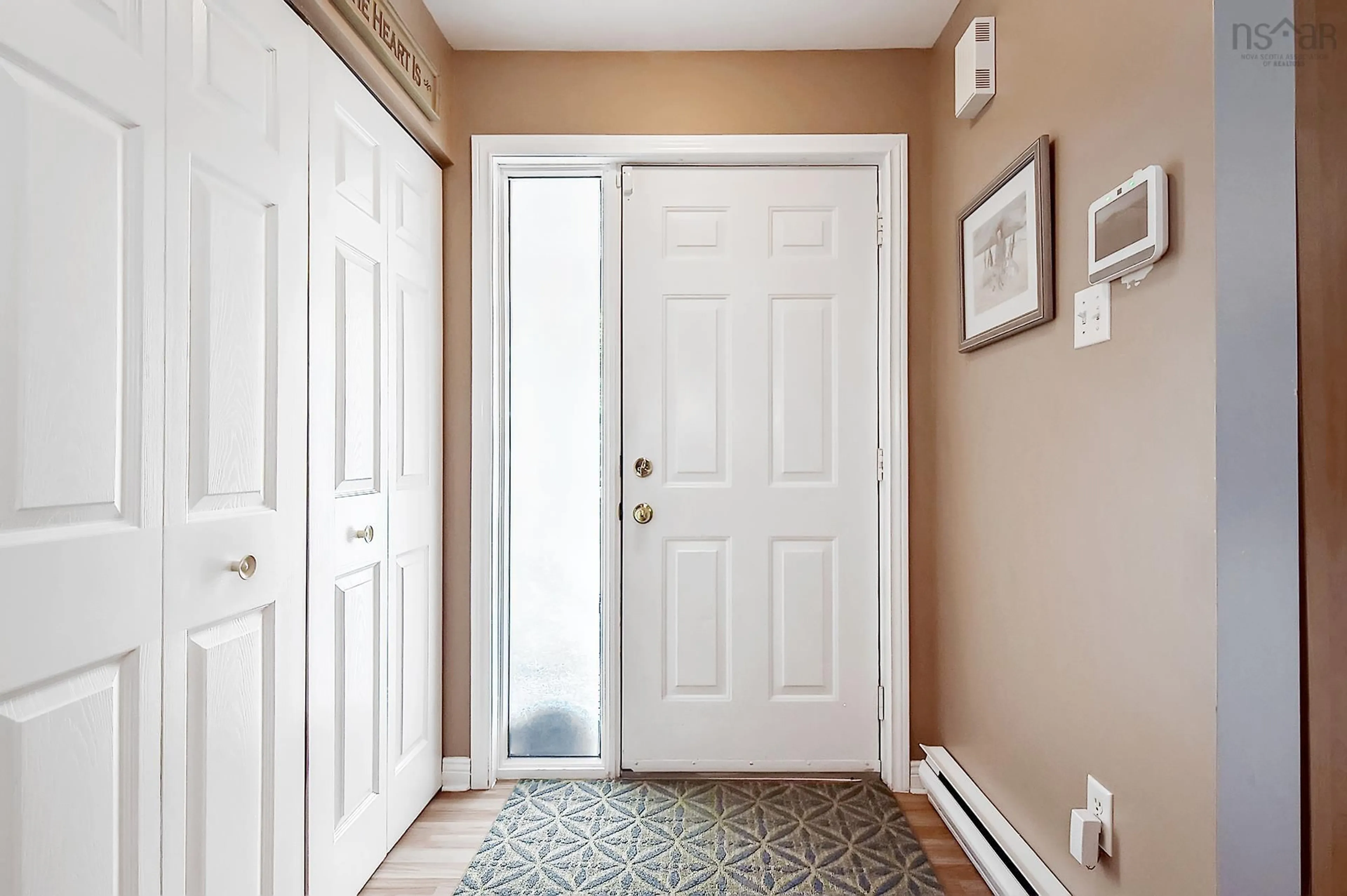 Indoor entryway for 47 Remington Crt, Halifax Nova Scotia B3M 4G9