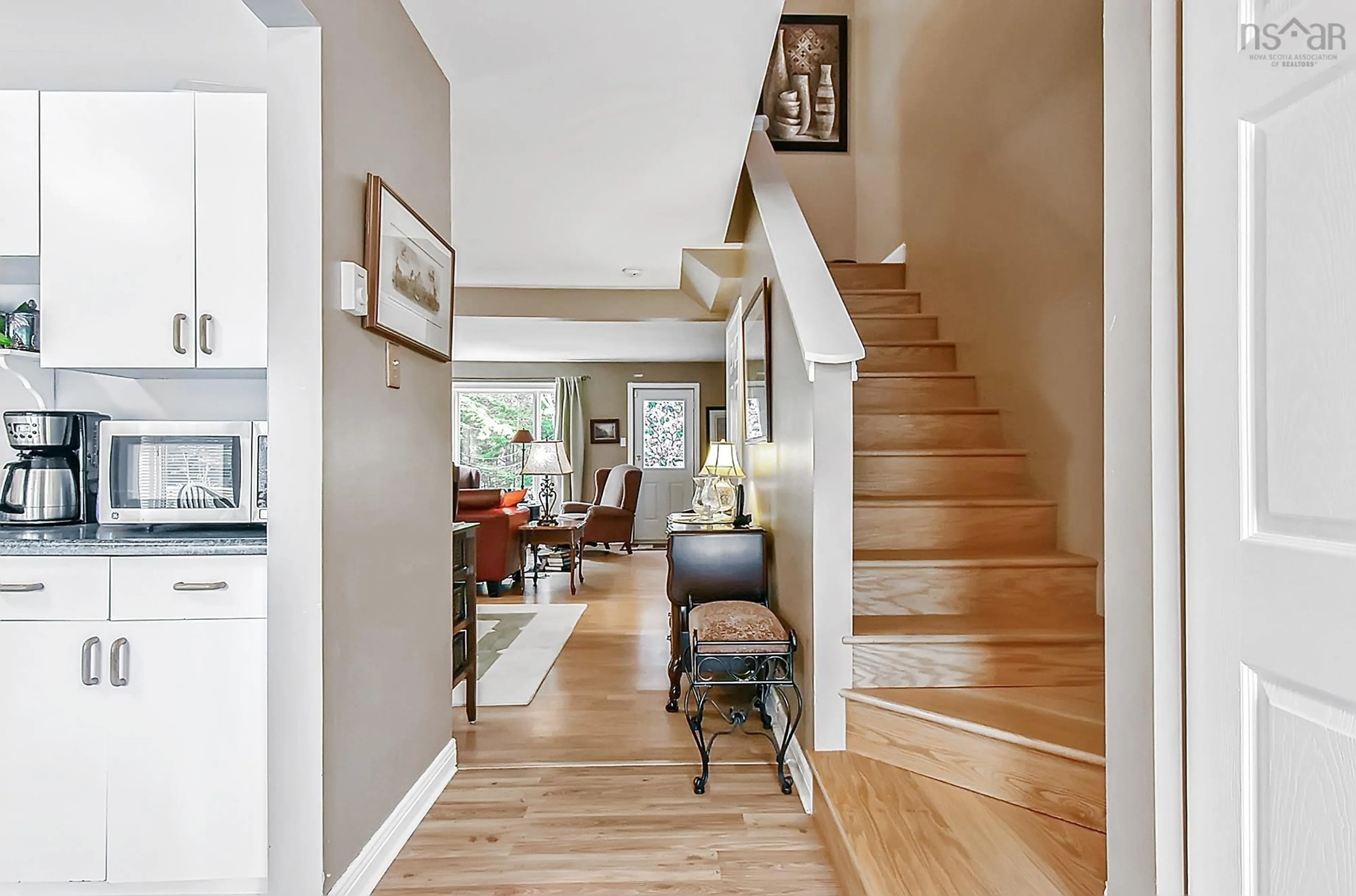 Indoor entryway for 47 Remington Crt, Halifax Nova Scotia B3M 4G9