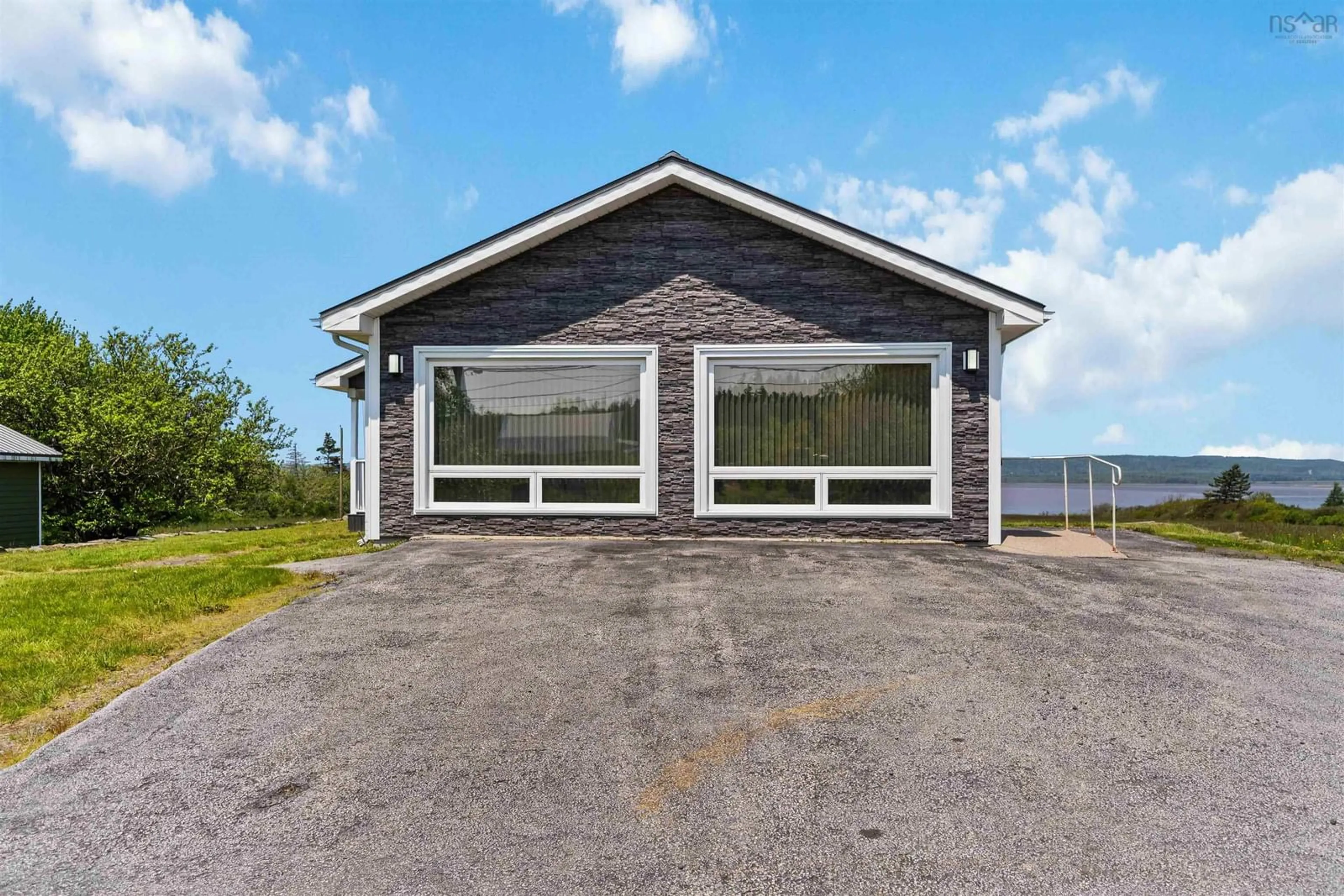 Indoor garage for 8779 Highway 101, Brighton Nova Scotia B0V 1A0