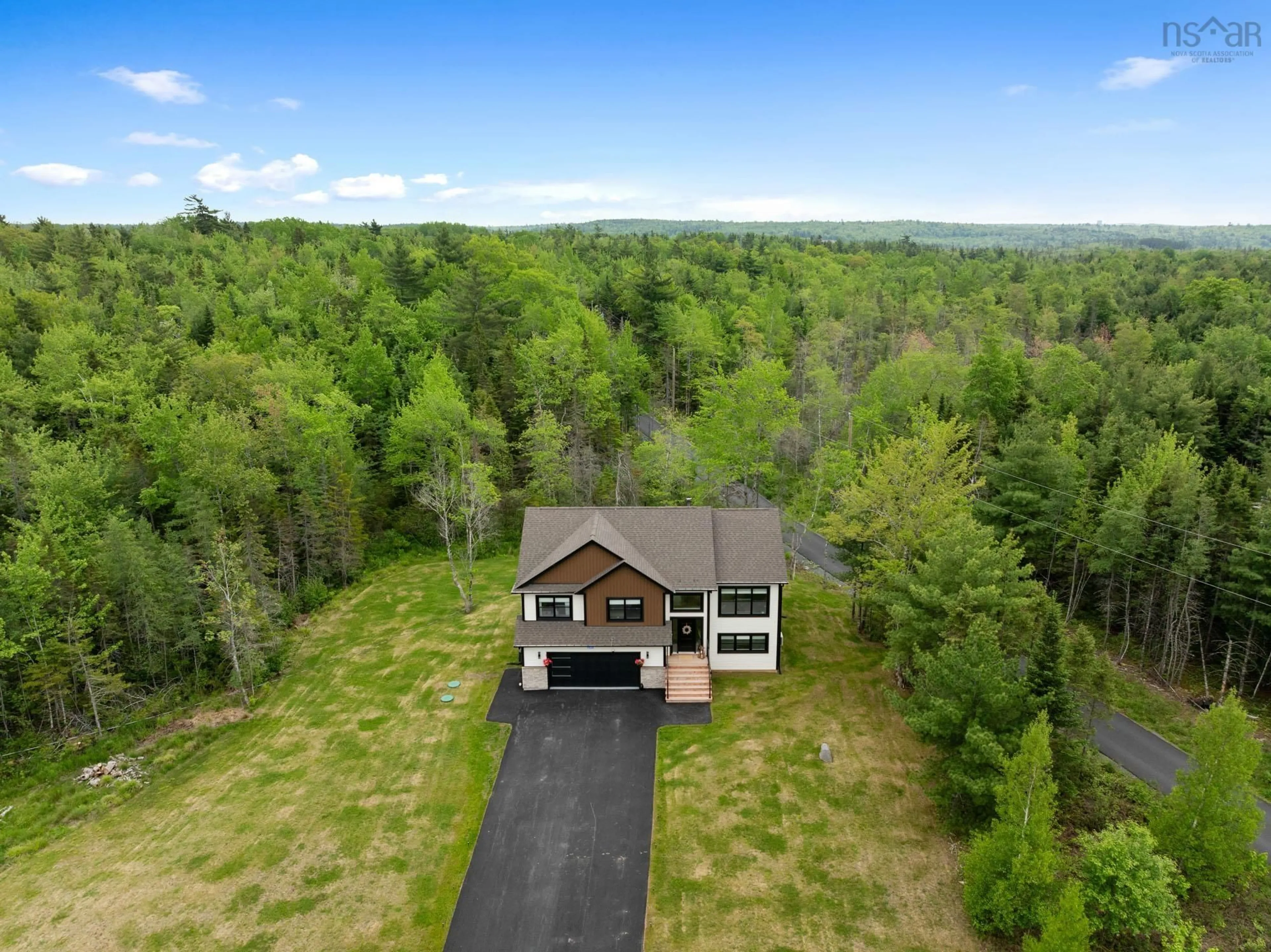 A pic from outside/outdoor area/front of a property/back of a property/a pic from drone, unknown for 249 Rockcliffe Dr, Enfield Nova Scotia B2T 0G7