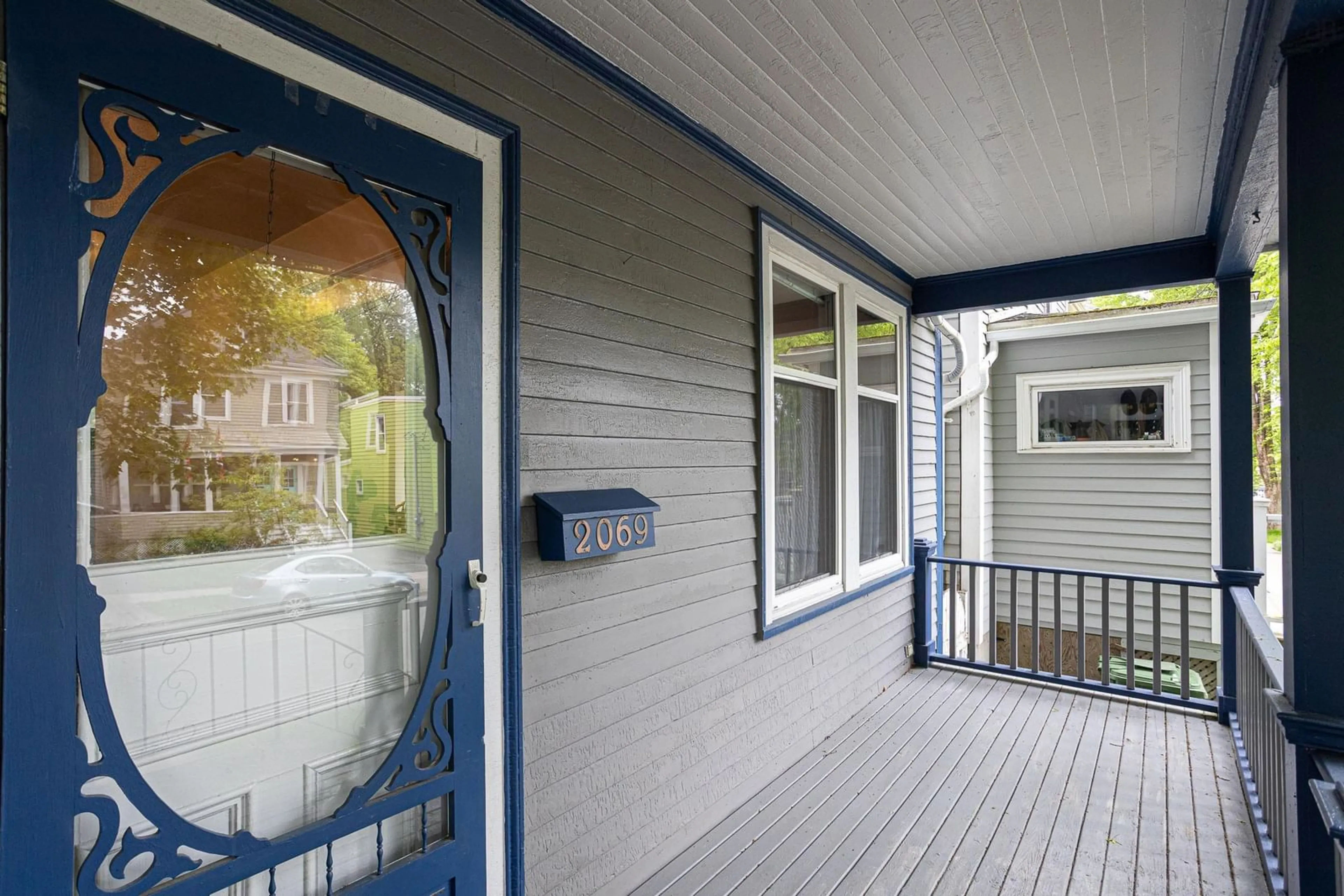 Unknown for 2069 Kline St, Halifax Nova Scotia B3L 2X4