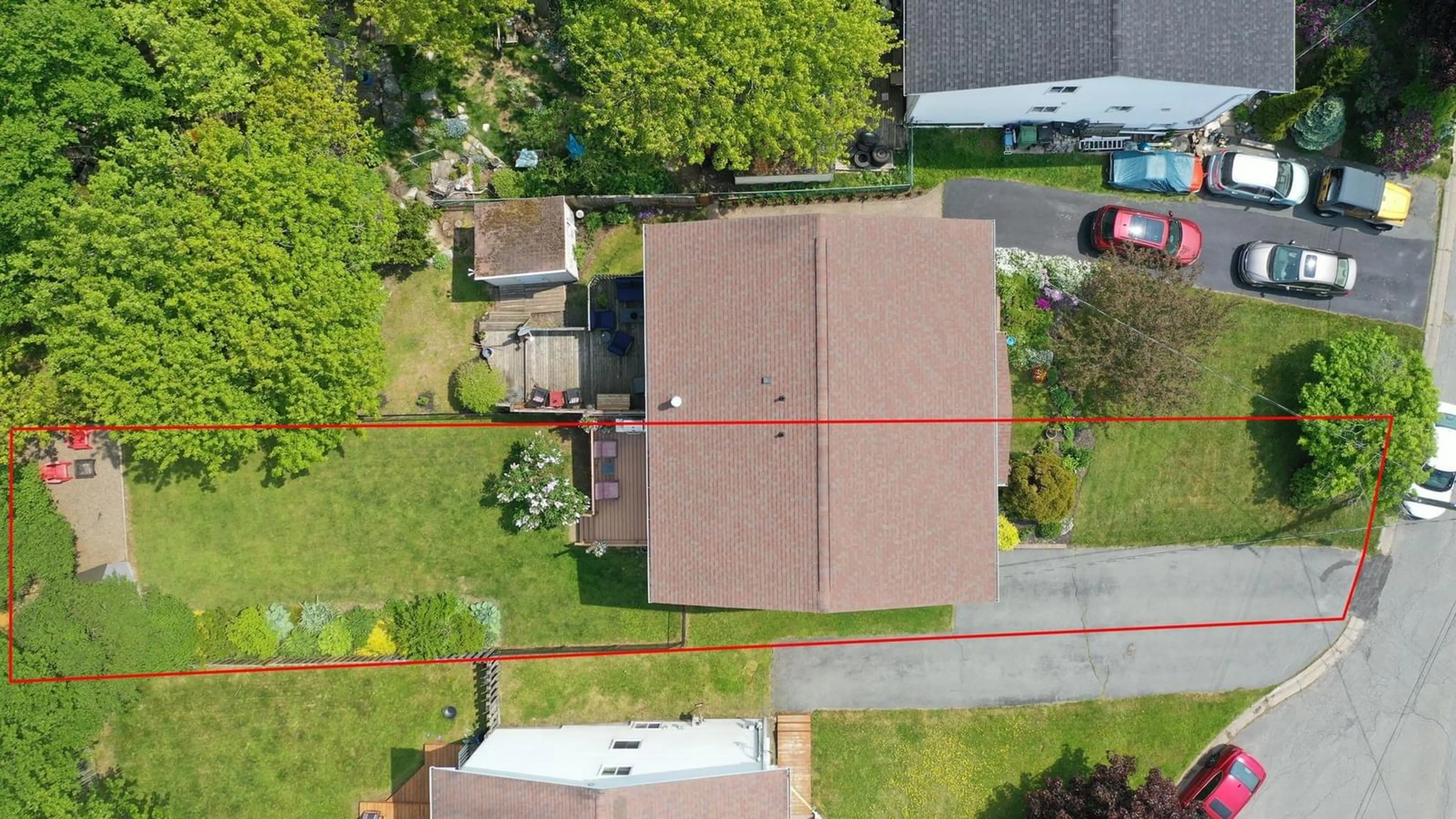 A pic from outside/outdoor area/front of a property/back of a property/a pic from drone, street for 17 Lanigan Crt, Halifax Nova Scotia B3N 3B1