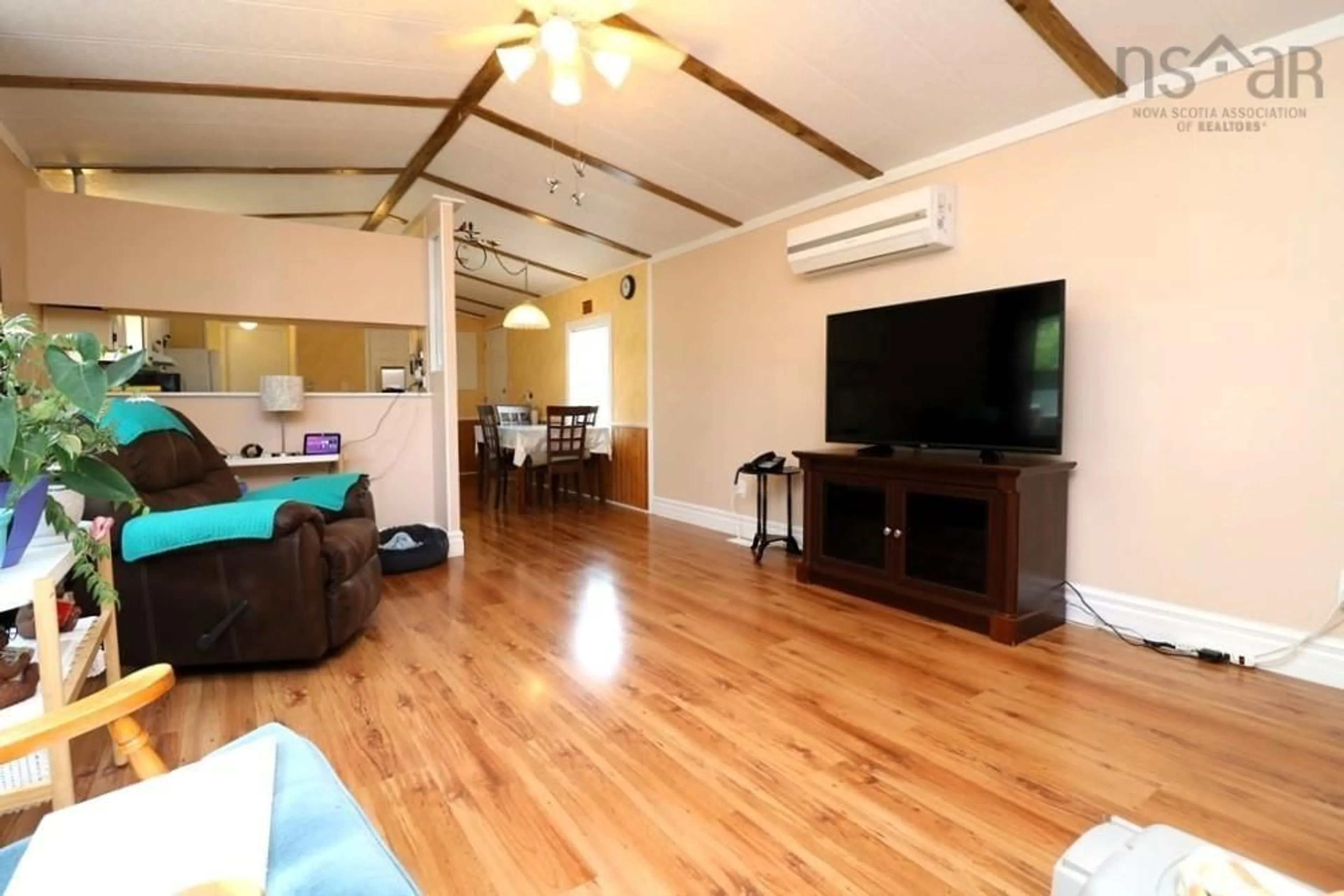 A pic of a room for 1500 Woodbine Dr, Beaver Bank Nova Scotia B4E 2M8