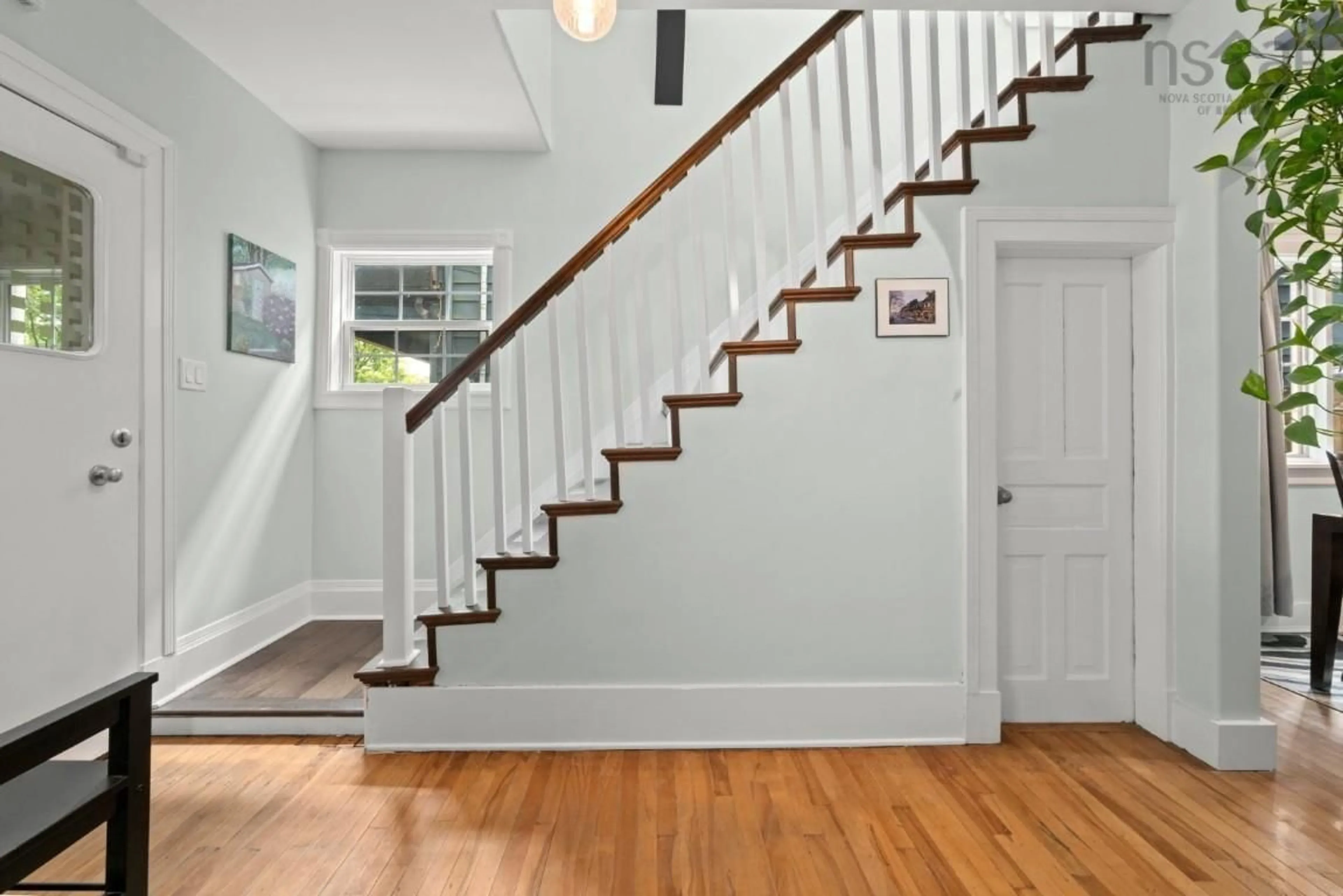 Stairs for 5861 Livingstone St, Halifax Nova Scotia B3K 2C4