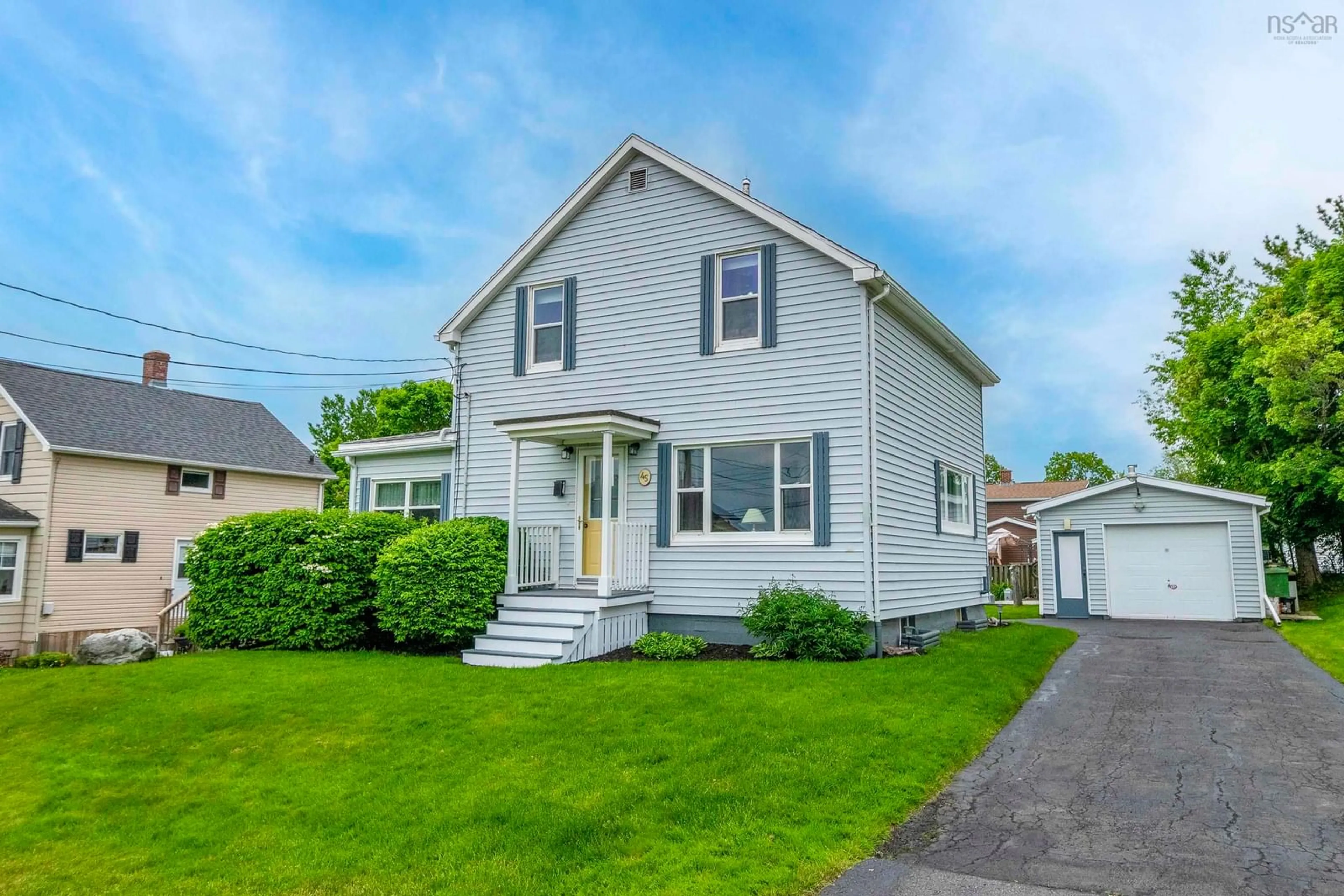 Home with vinyl exterior material, street for 45 Belmont Ave, Stellarton Nova Scotia B0K 1S0