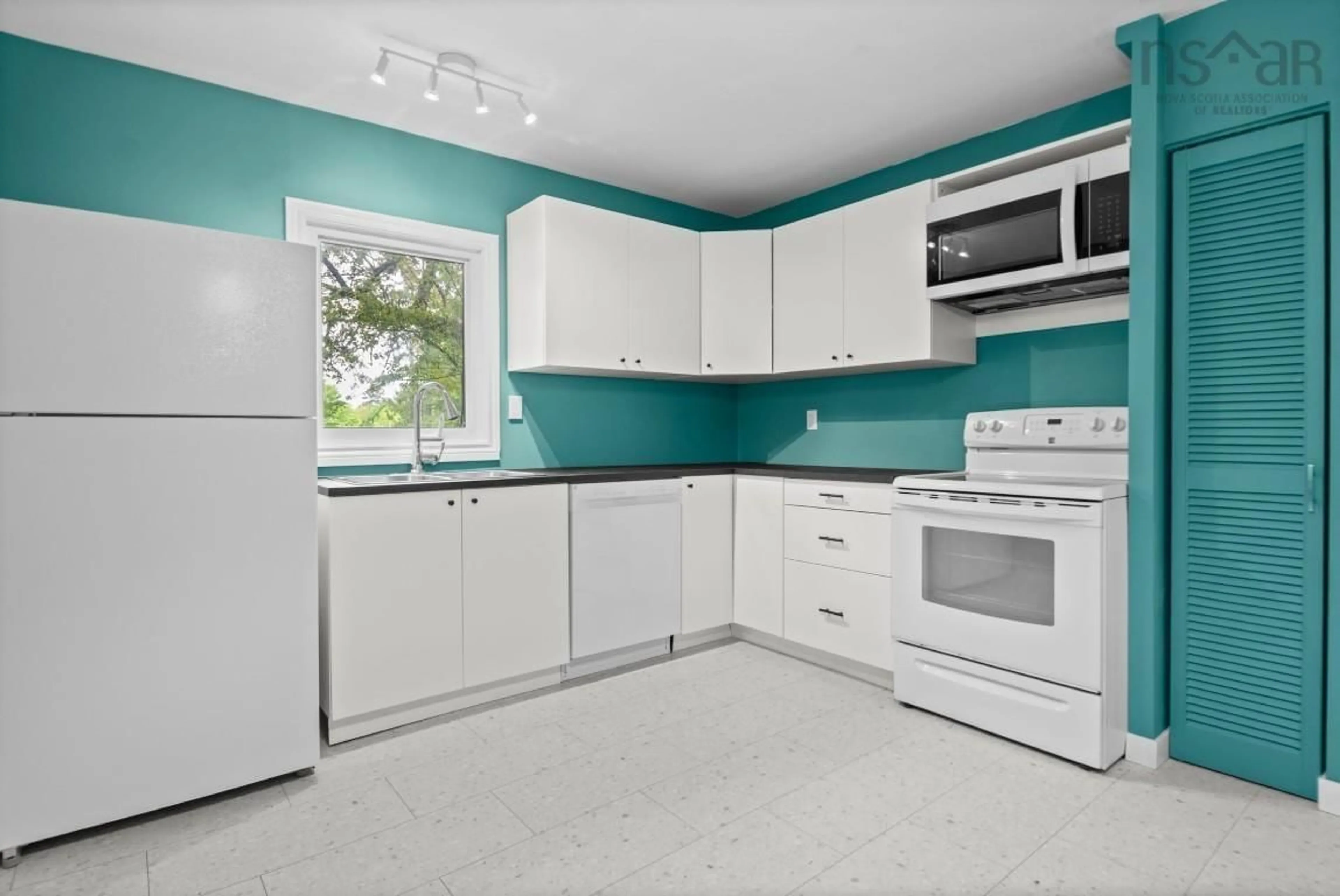 Standard kitchen, ceramic/tile floor for 36 Chelsea Lane, Halifax Nova Scotia B3M 1K9