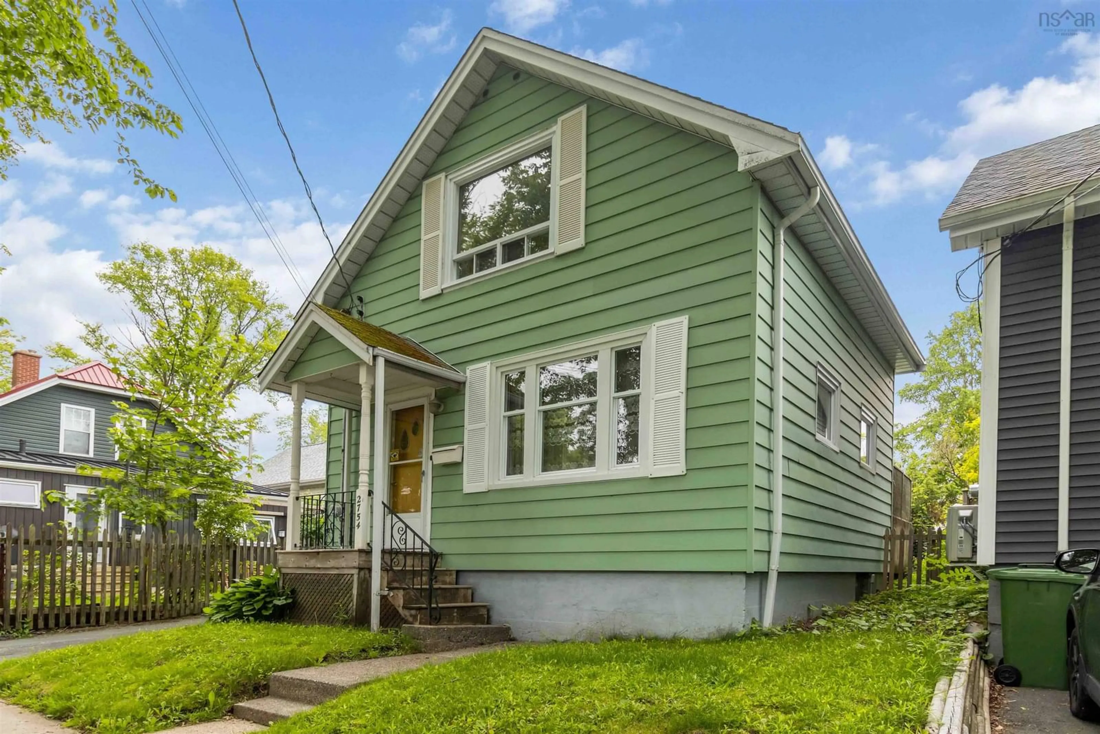 Home with vinyl exterior material, street for 2754 Pacific St, Halifax Nova Scotia B3K 4W7