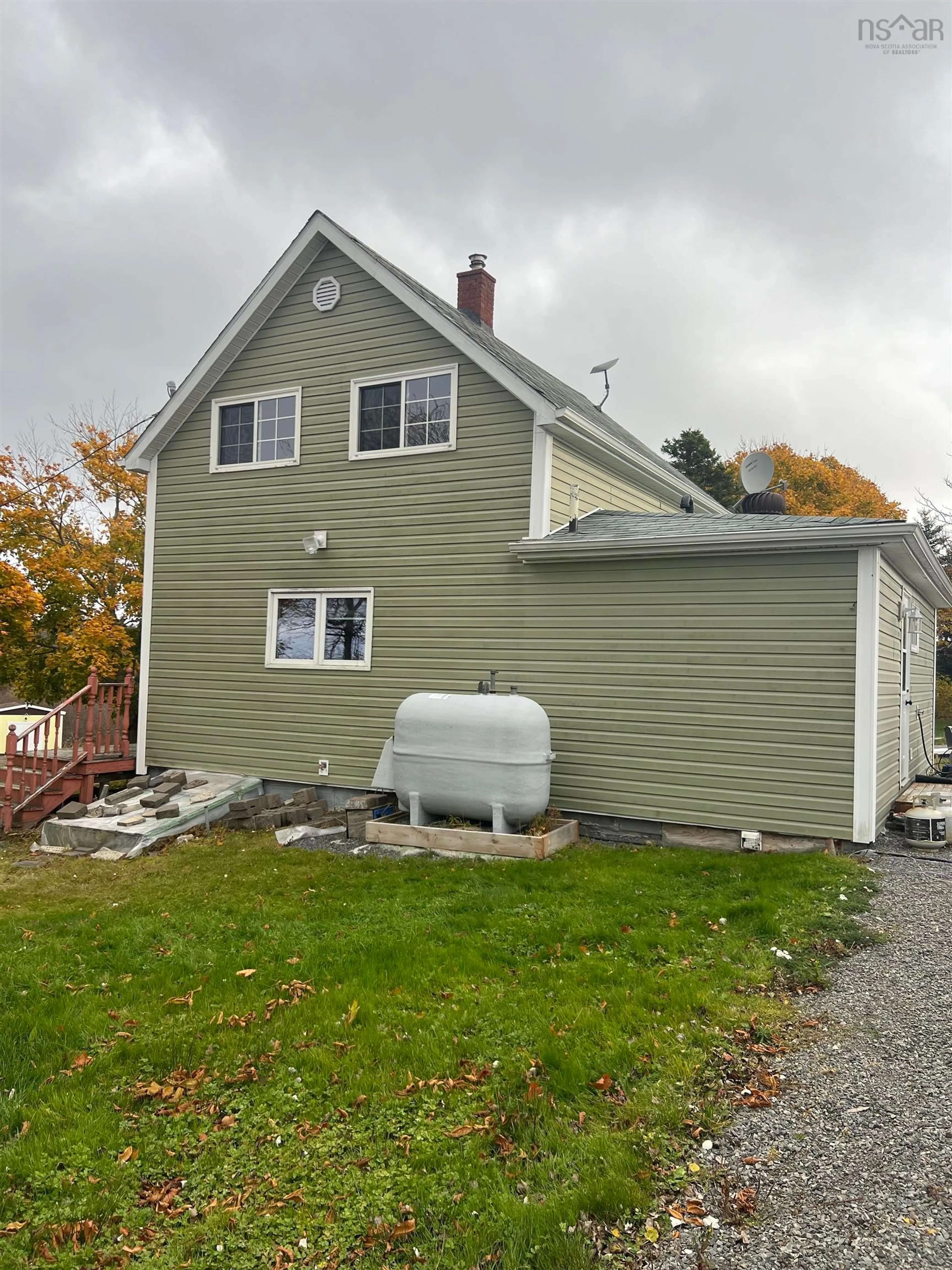 Home with vinyl exterior material, street for 390 Sterling St, Canso Nova Scotia B0H 1H0
