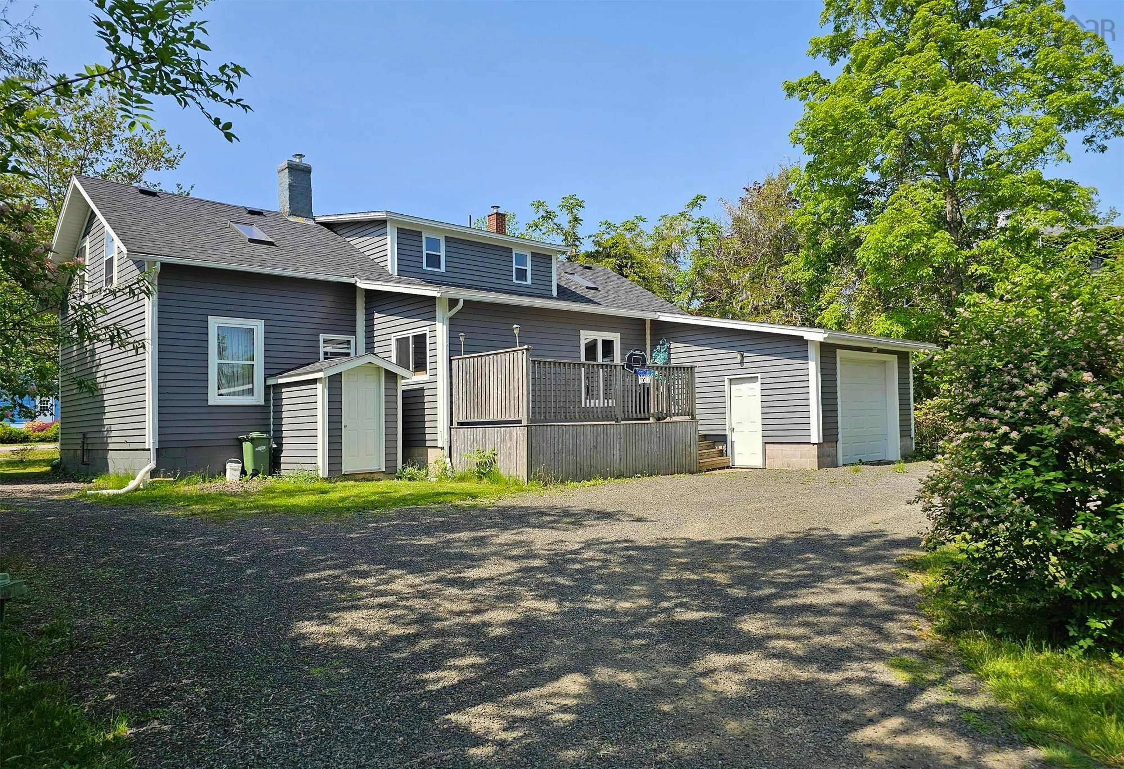 A pic from outside/outdoor area/front of a property/back of a property/a pic from drone, street for 108 Victoria St, Annapolis Royal Nova Scotia B0S 1A0